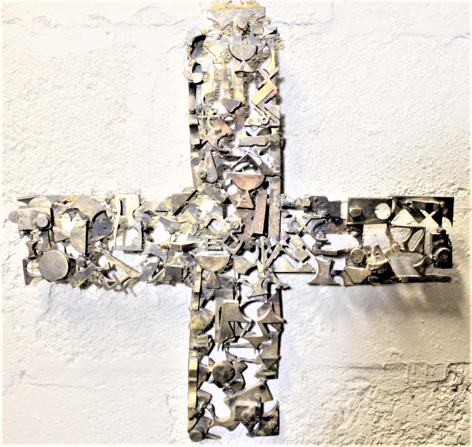 Große Mid-Century Modern Brutalist Metall Kreuz & Kette Wandbehang oder Skulptur (Handgefertigt) im Angebot