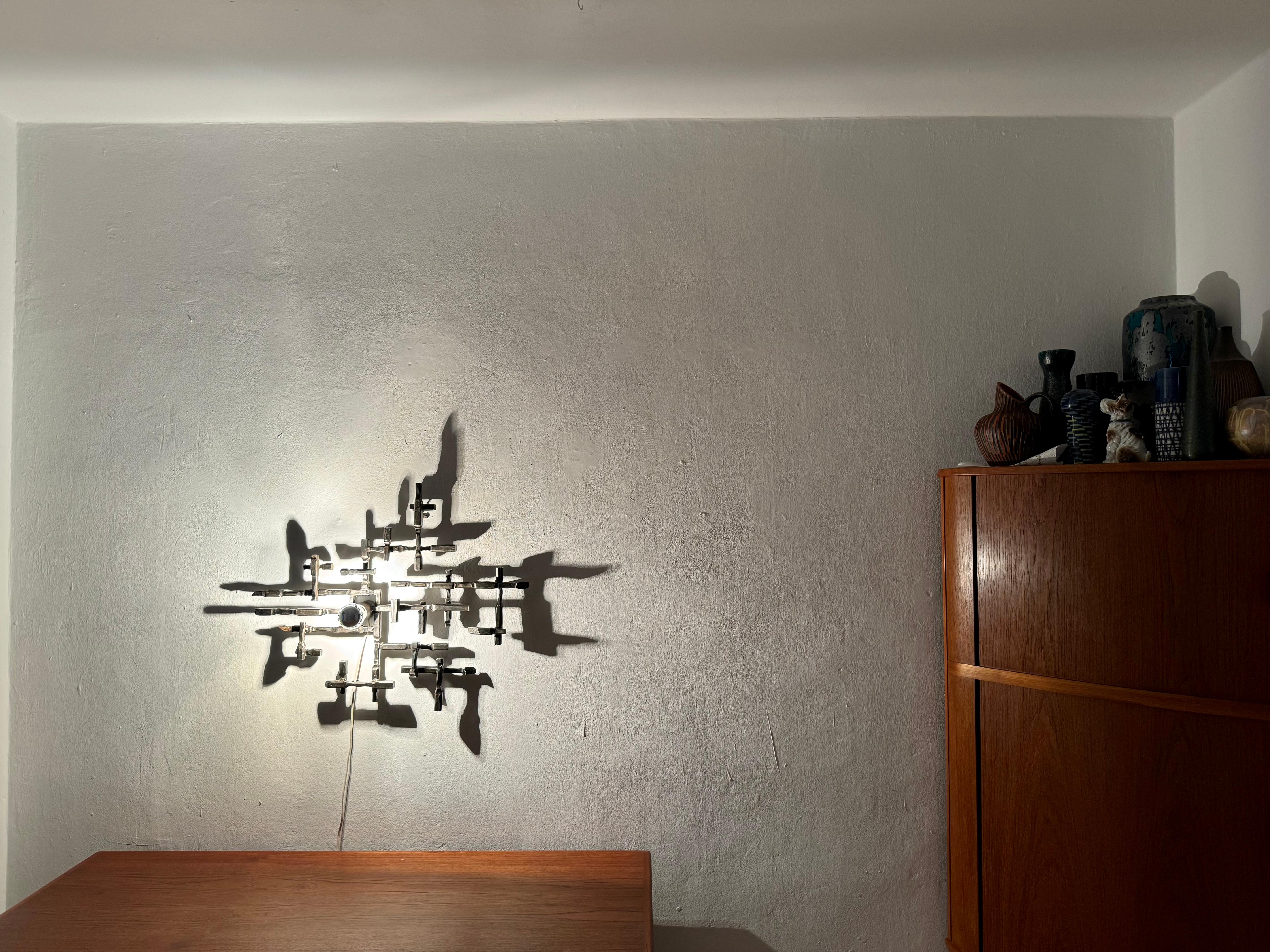 Große brutalistische Wandleuchte oder Eisenskulptur, Mid-Century Modern im Angebot 4