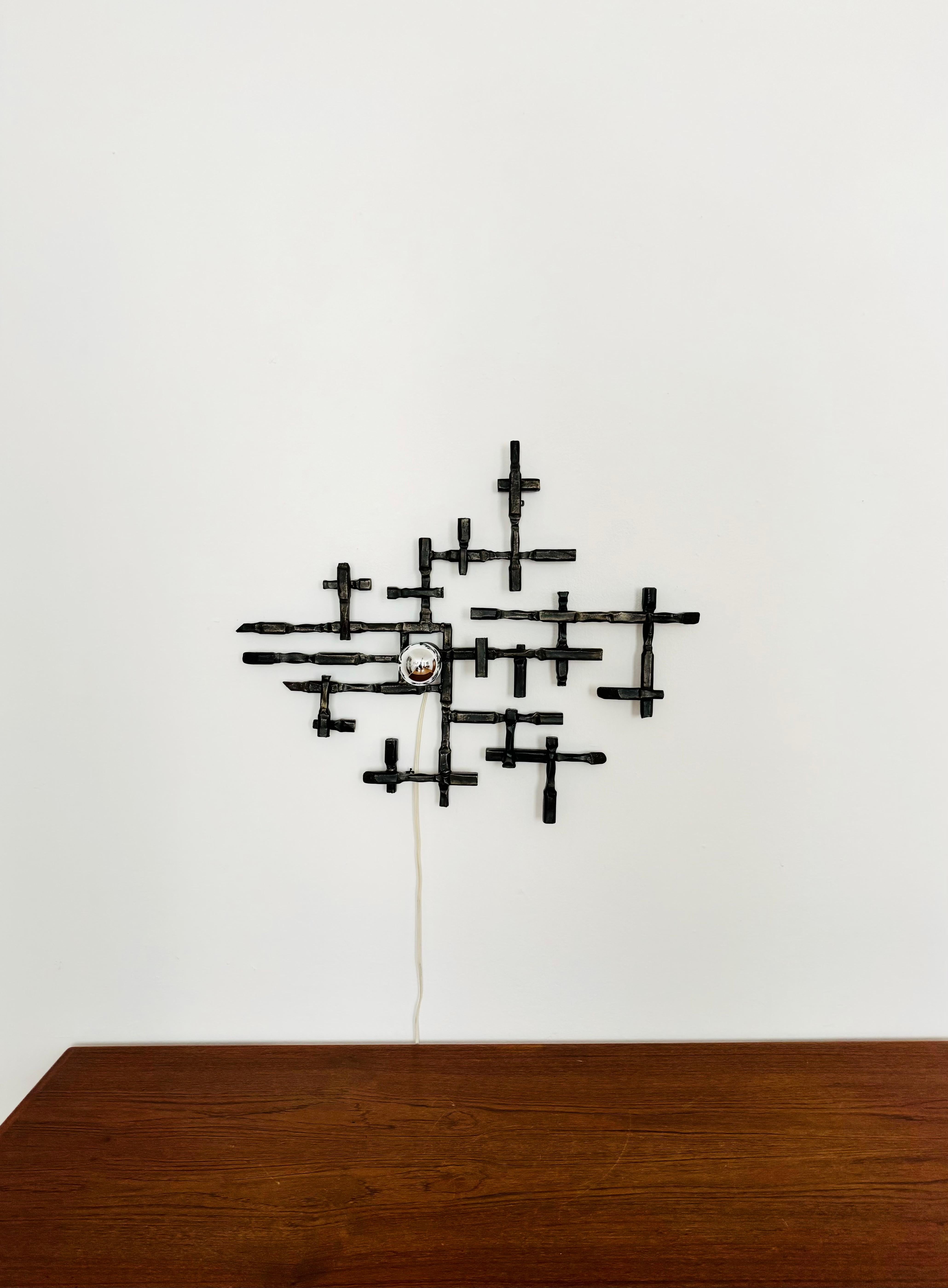Große brutalistische Wandleuchte oder Eisenskulptur, Mid-Century Modern (Italienisch) im Angebot