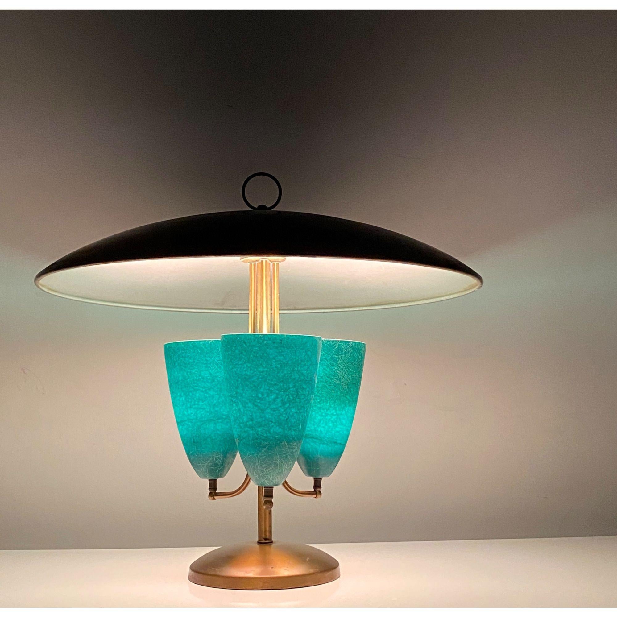 Large Mid Century Modern Canopy Table Lamp in Fiberglass and Brass, circa 1950's In Good Condition For Sale In Troy, MI