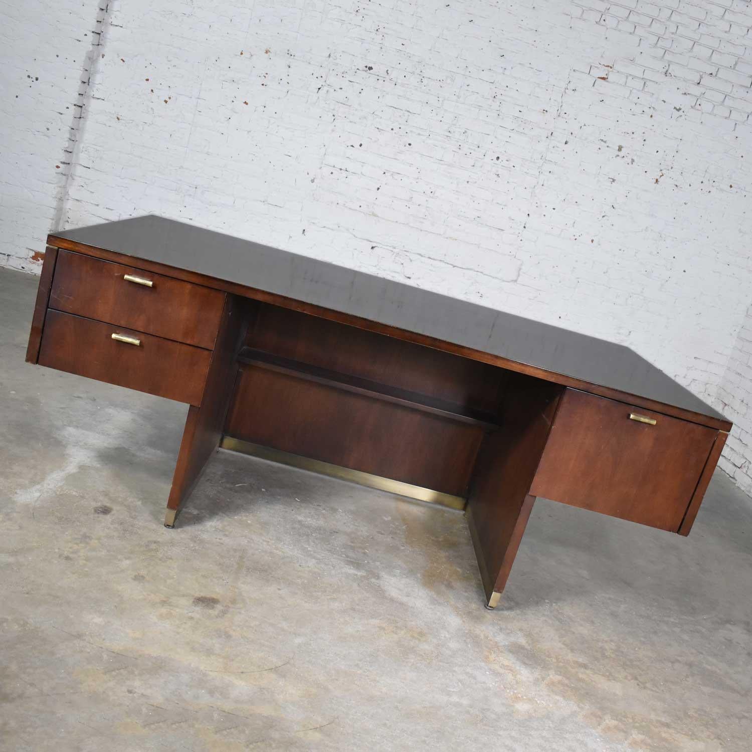 Large Mid-Century Modern Cantilever Executive Desk & Credenza by Myrtle Desk Co. 7