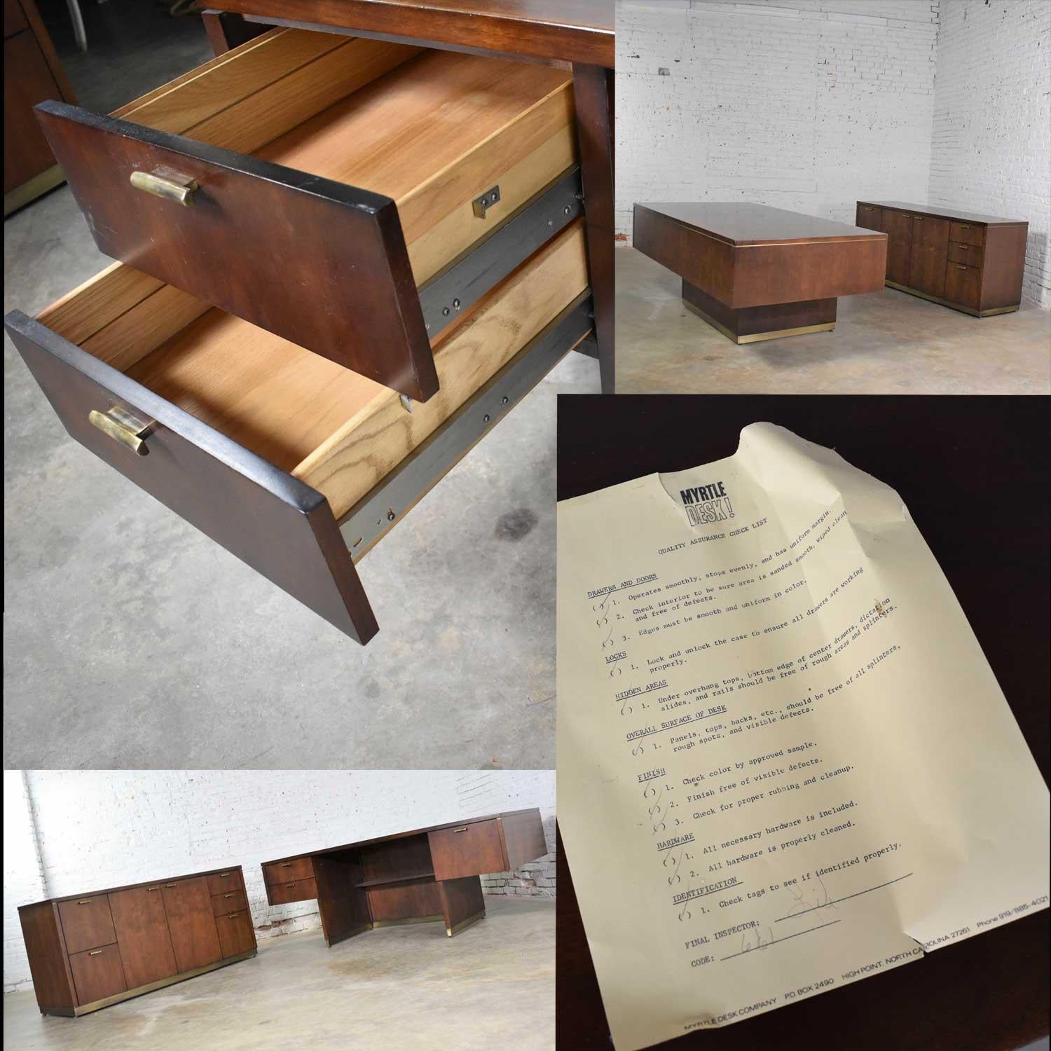 20th Century Large Mid-Century Modern Cantilever Executive Desk & Credenza by Myrtle Desk Co.