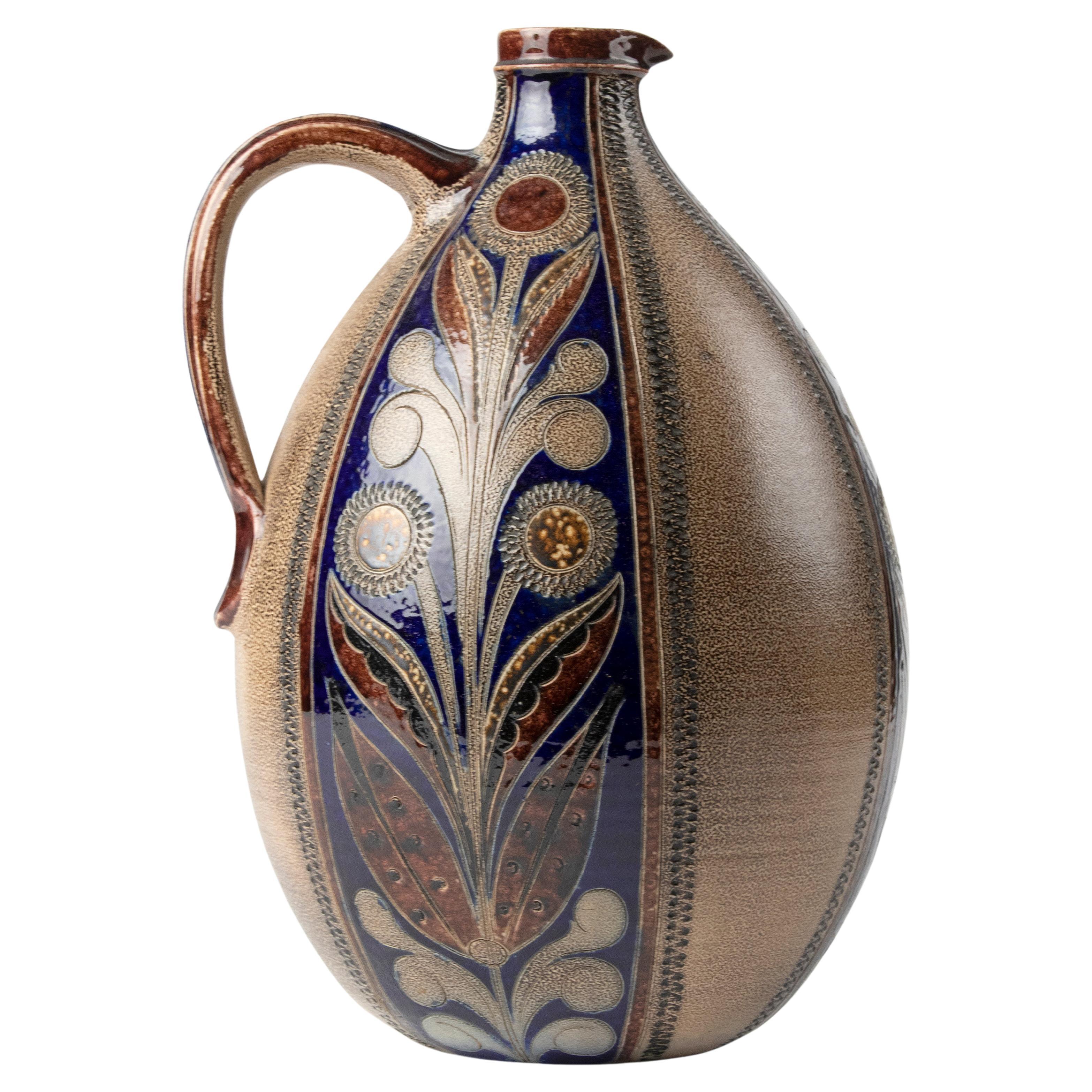 Großer moderner Keramikkrug aus der Mitte des Jahrhunderts mit kobaltblauen Dekorationen im Angebot