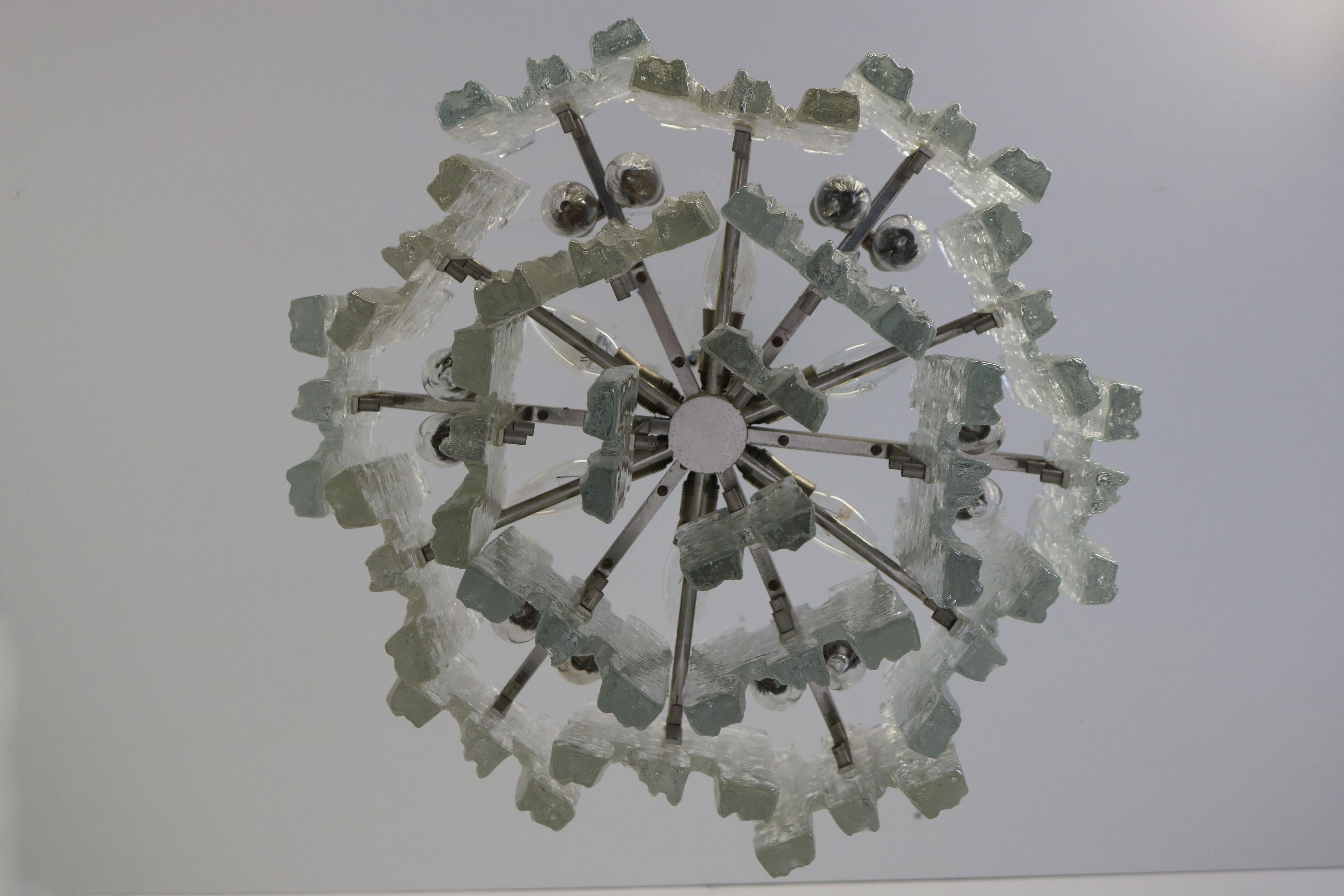 Large Mid-century modern chandelier ice glass from J.T. Kalmar 18 lights Austria For Sale 1