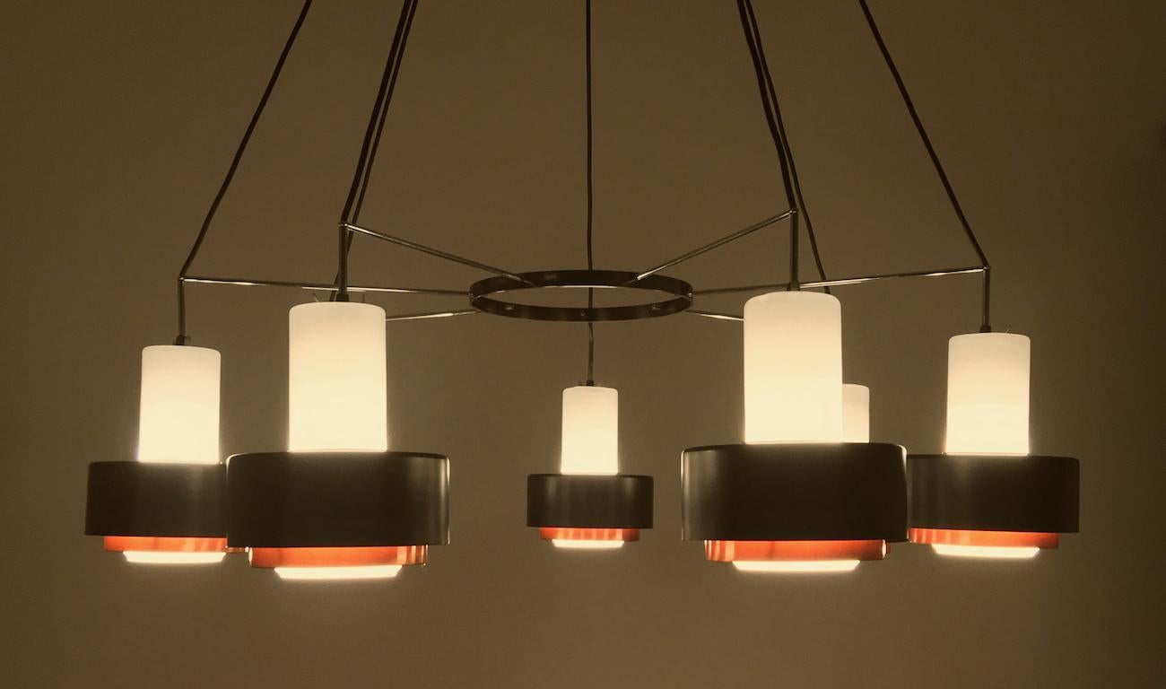 Large Mid-Century Modern Chandelier with White Glass, Black and Copper Shades For Sale 2