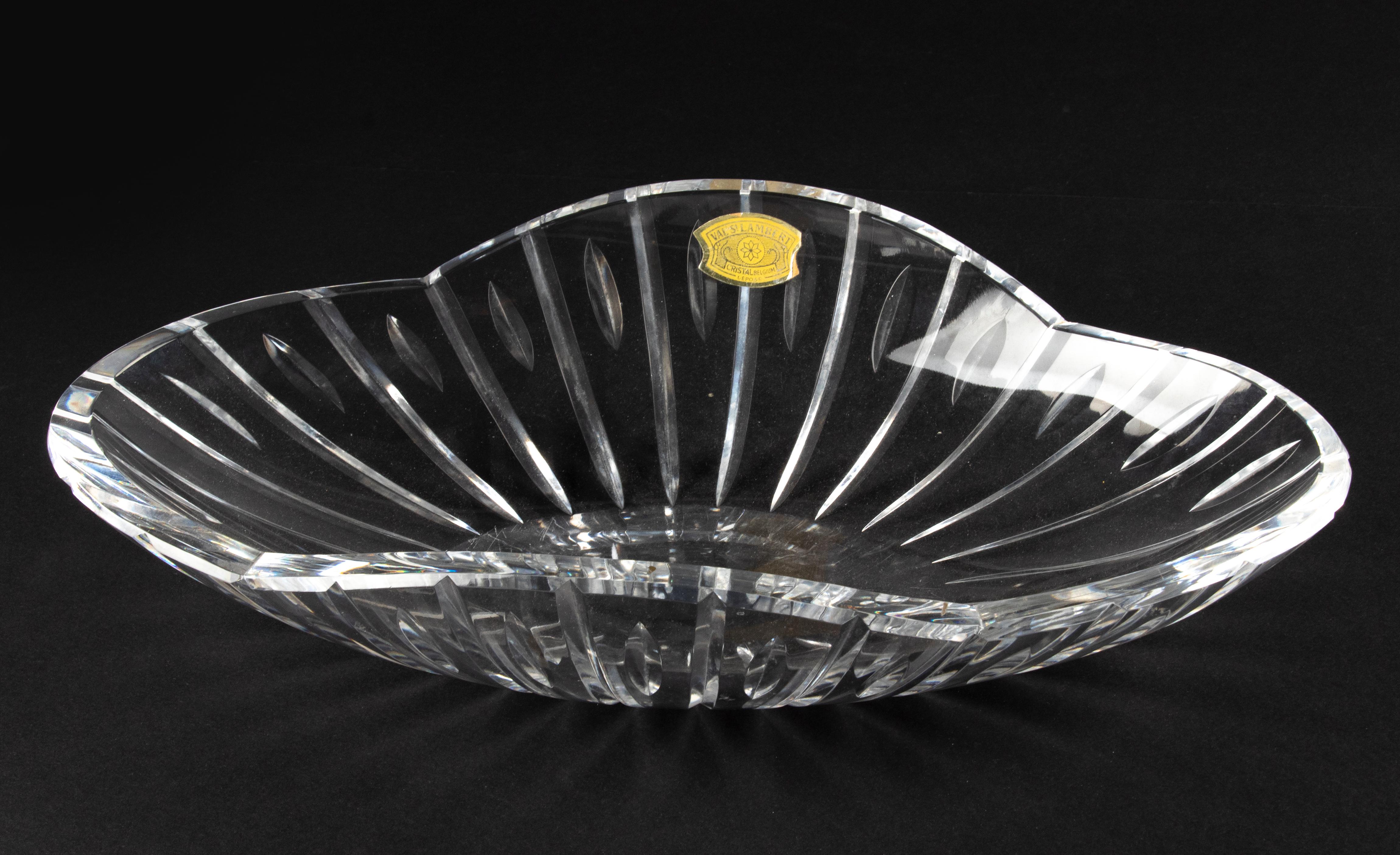 Large Mid-Century Modern Clear Crystal Bowl Made by Val Saint Lambert For Sale 2