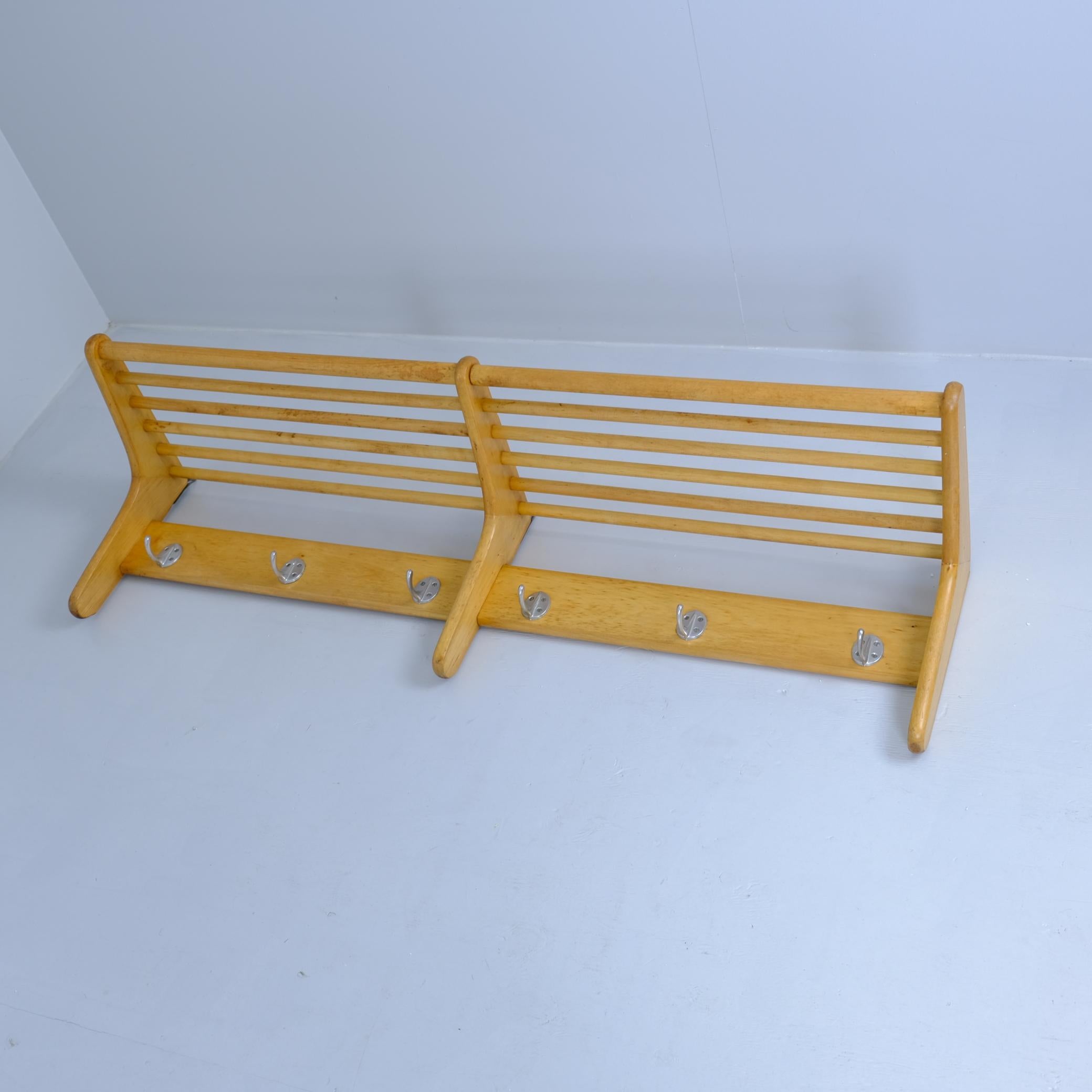 Mid-Century moderno Grande appendiabiti/portatutto moderno di metà secolo in betulla, Vakiopuu, Finlandia, 1950 in vendita