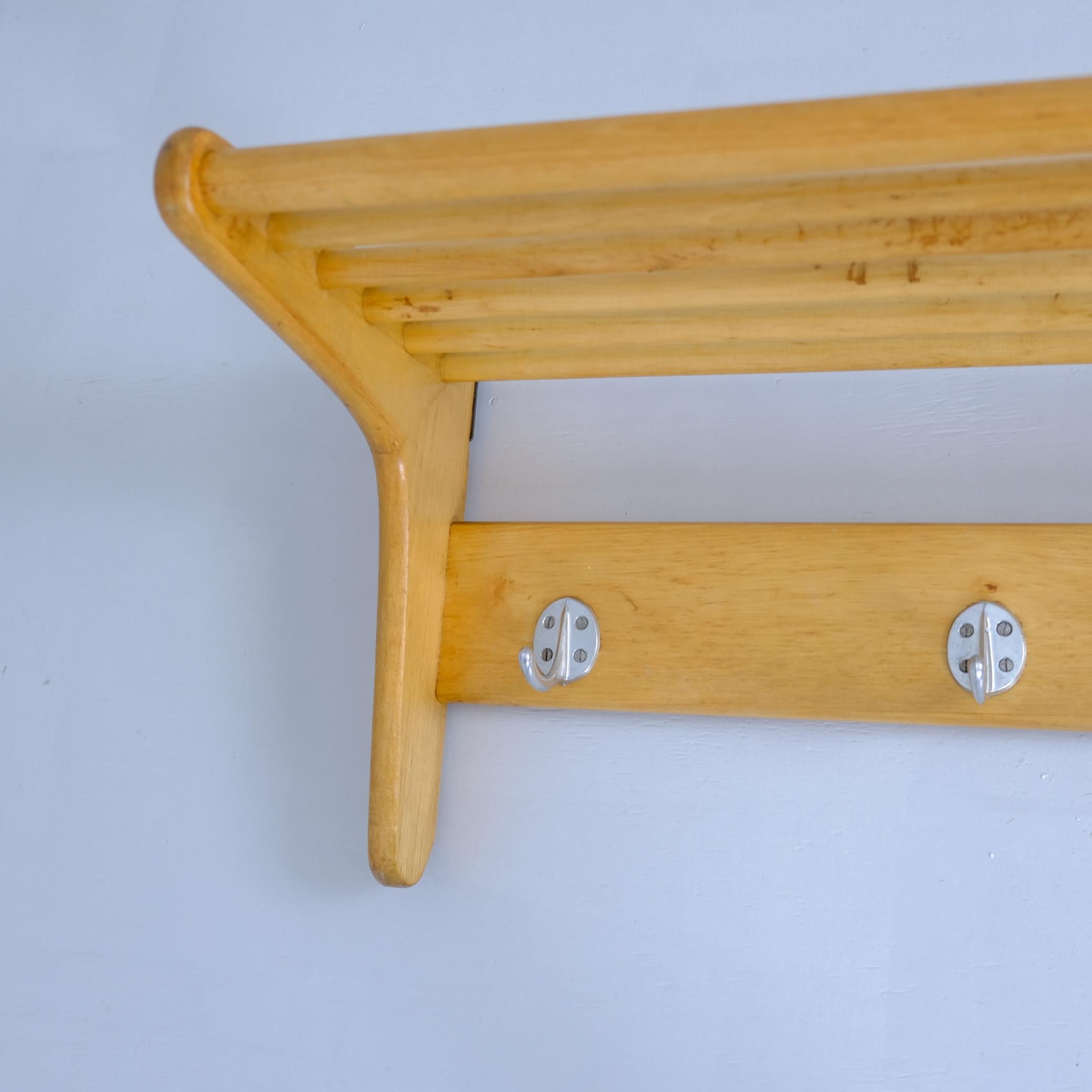 Finlandese Grande appendiabiti/portatutto moderno di metà secolo in betulla, Vakiopuu, Finlandia, 1950 in vendita