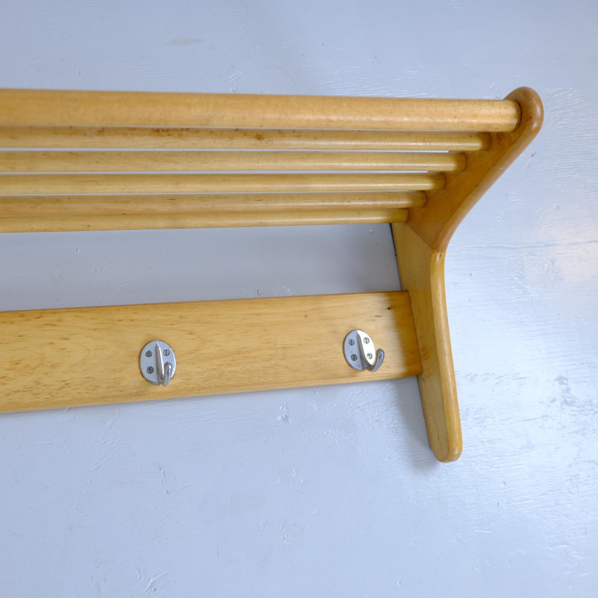 Metà XX secolo Grande appendiabiti/portatutto moderno di metà secolo in betulla, Vakiopuu, Finlandia, 1950 in vendita