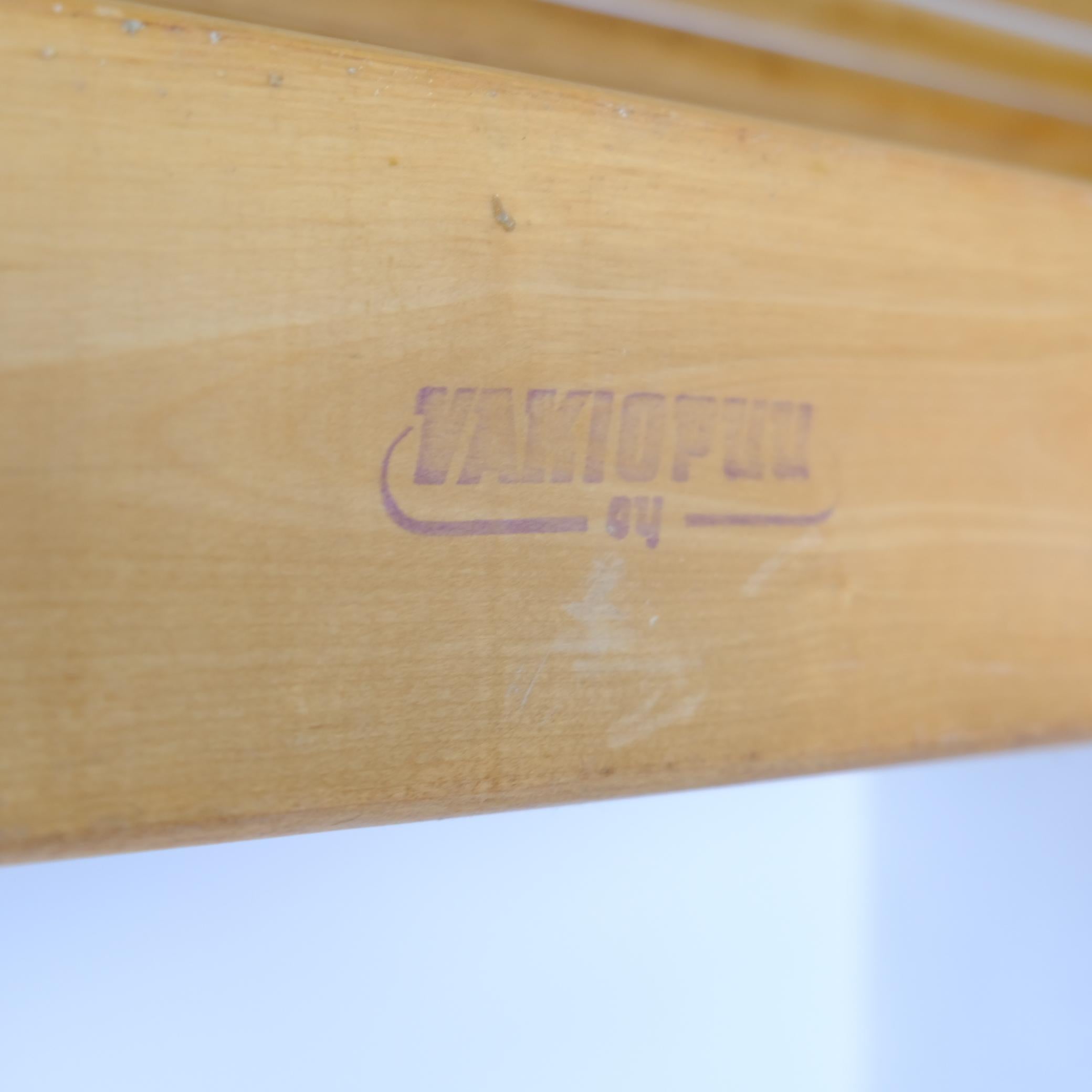 Grande appendiabiti/portatutto moderno di metà secolo in betulla, Vakiopuu, Finlandia, 1950 in vendita 1