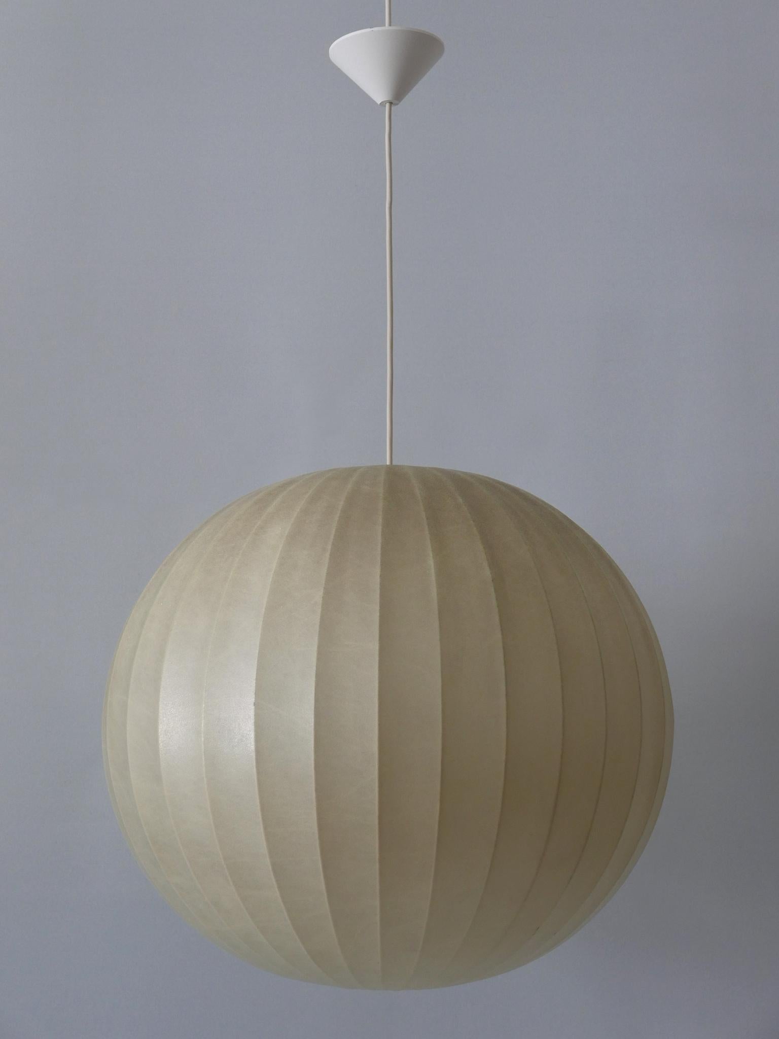 Gran lámpara colgante o lámpara colgante Cocoon Modern Mid-Century Alemania Años 60 Metal