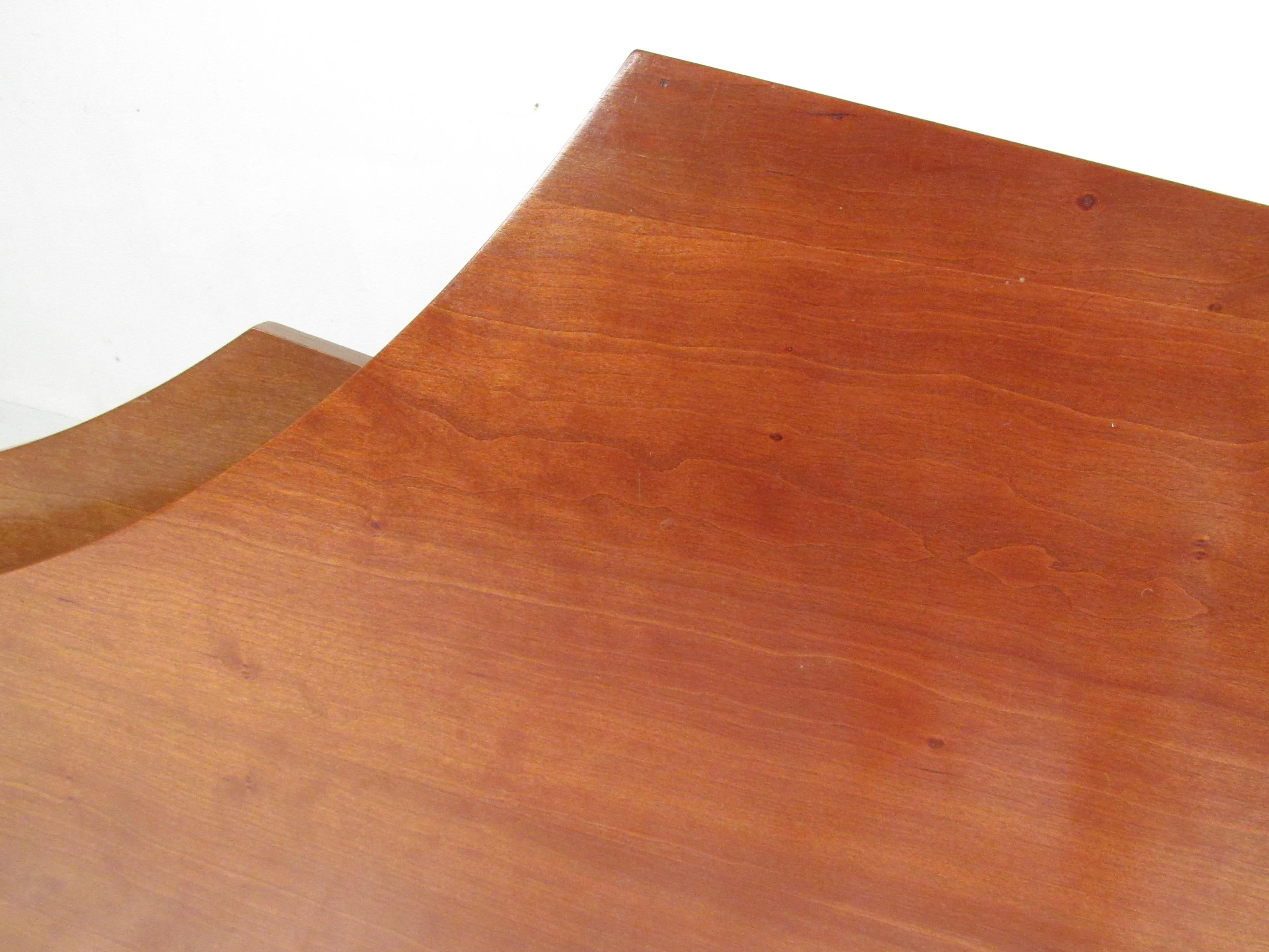Large Mid-Century Modern Coffee Table For Sale 9
