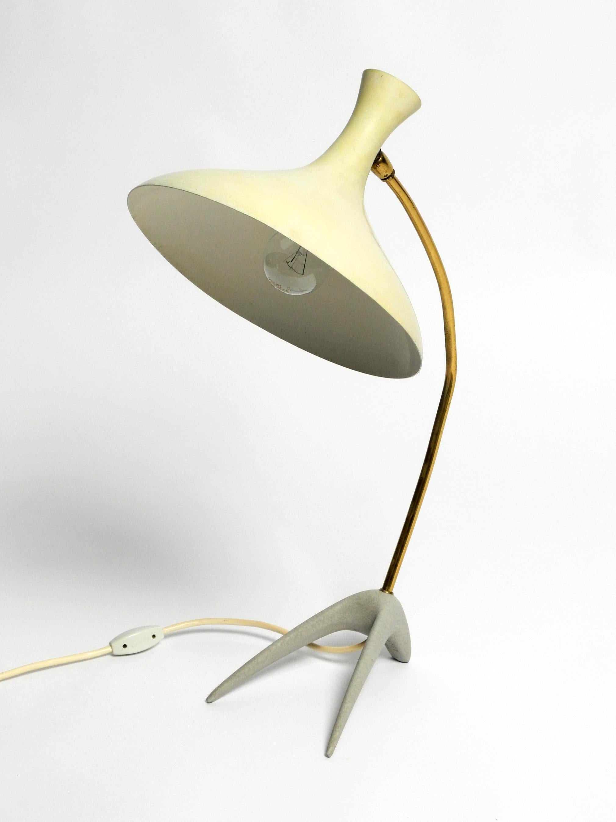 Large Mid Century Modern crow's foot table lamp by Karl Heinz Kinsky for Cosack In Good Condition For Sale In München, DE
