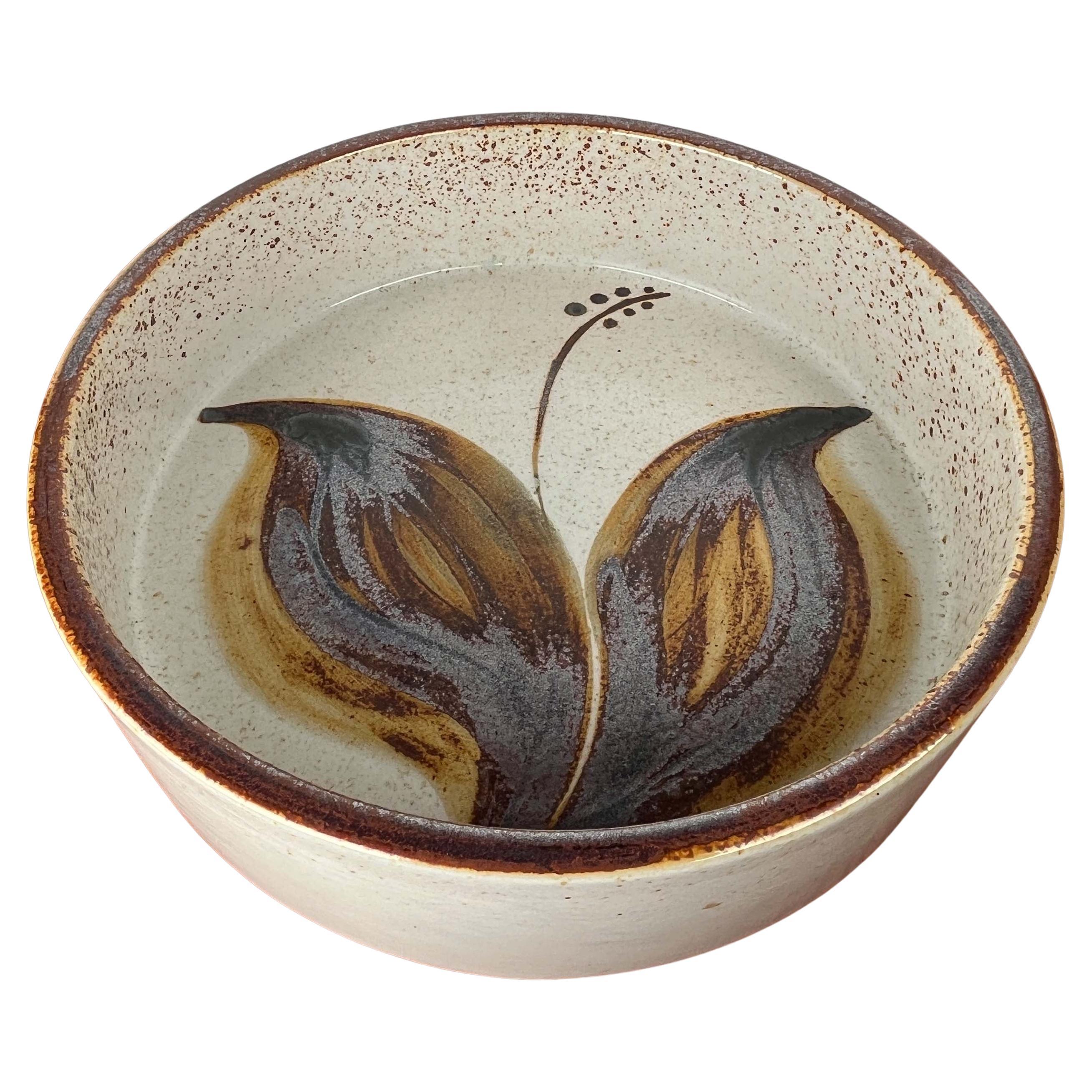 Grande ciotola Lilia dello Studio Pottery danese della metà del secolo scorso Haico Nitzsche Søholm in vendita