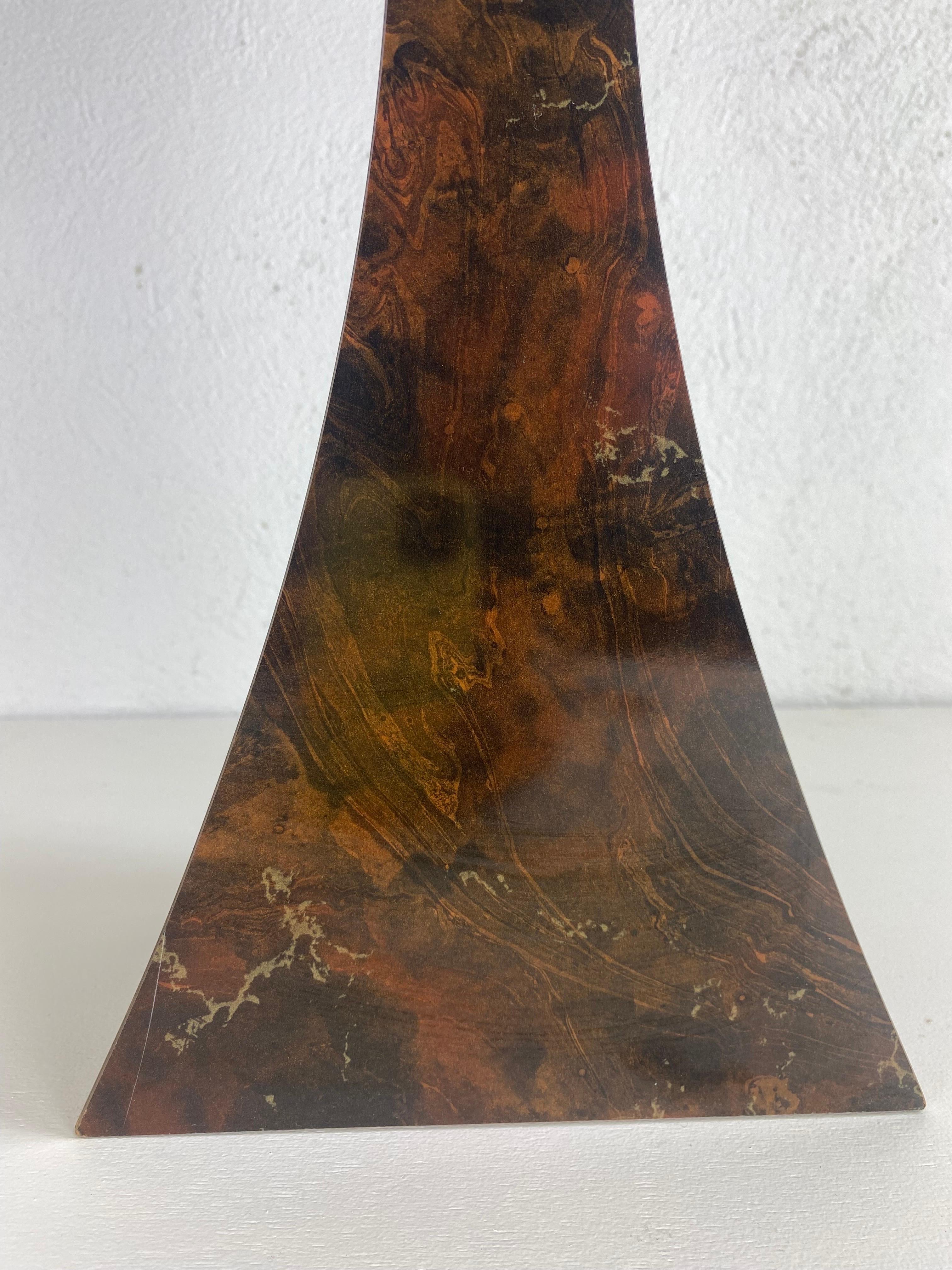 American Large mid century modern faux marble table lamp. For Sale