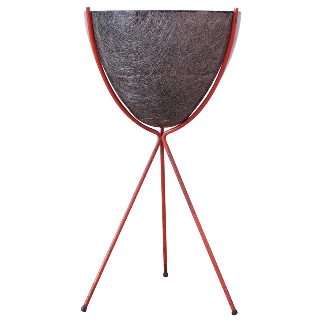 Large Mid-Century Modern Fiberglass and Painted Iron Tripod Planter by Kimball For Sale