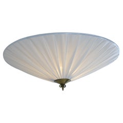 Grande plafoniera moderna del Mid-Century Modello ES1900  in Ottone e tessuto, Itsu anni '50