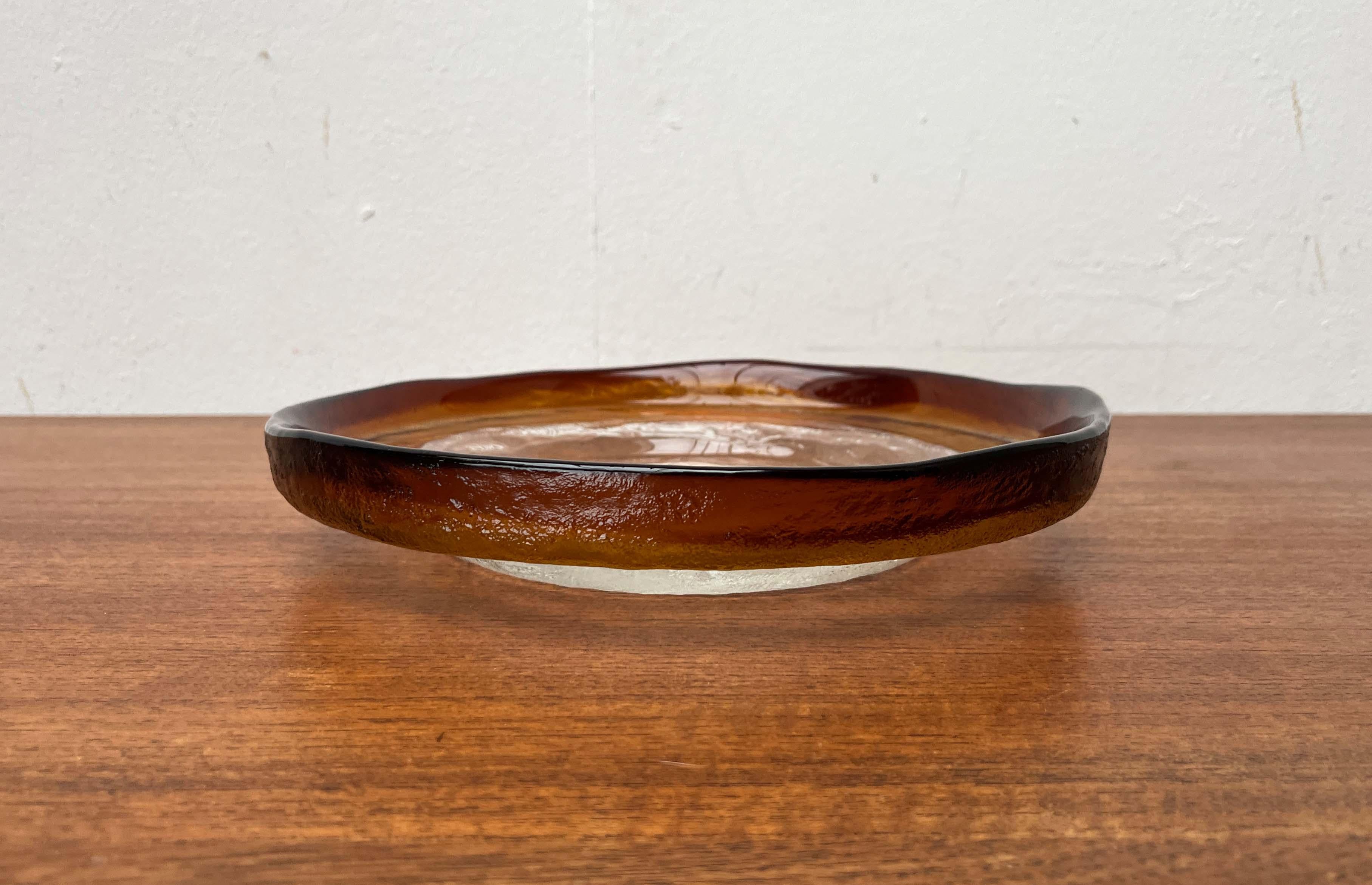 Große moderne Glasschale aus der Mitte des Jahrhunderts von Pertti Santalahti für Humppila, Finnland im Angebot 7