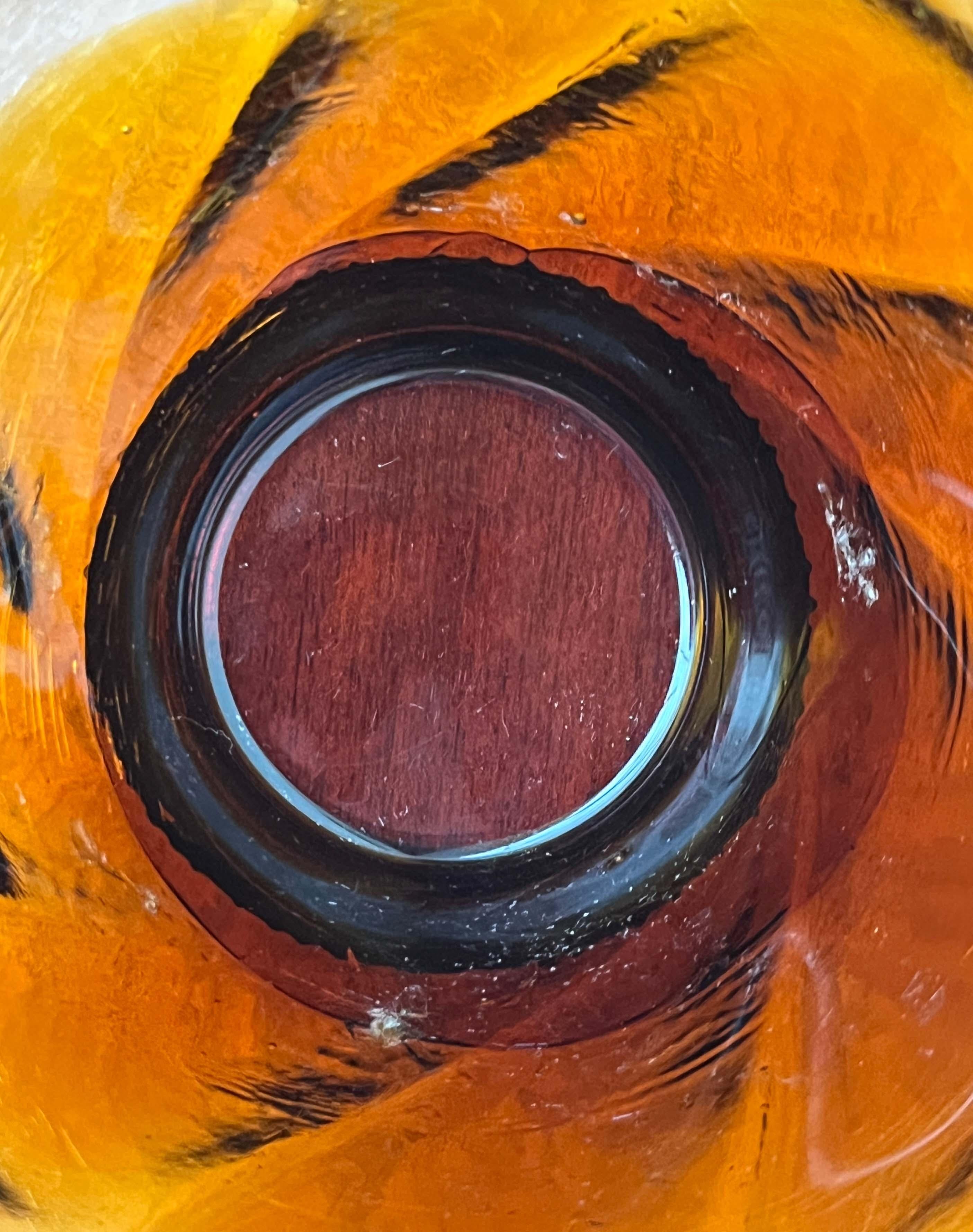 Gran cuenco de cristal moderno de mediados de siglo con diseño floral de Humppila, Finlandia en venta 6