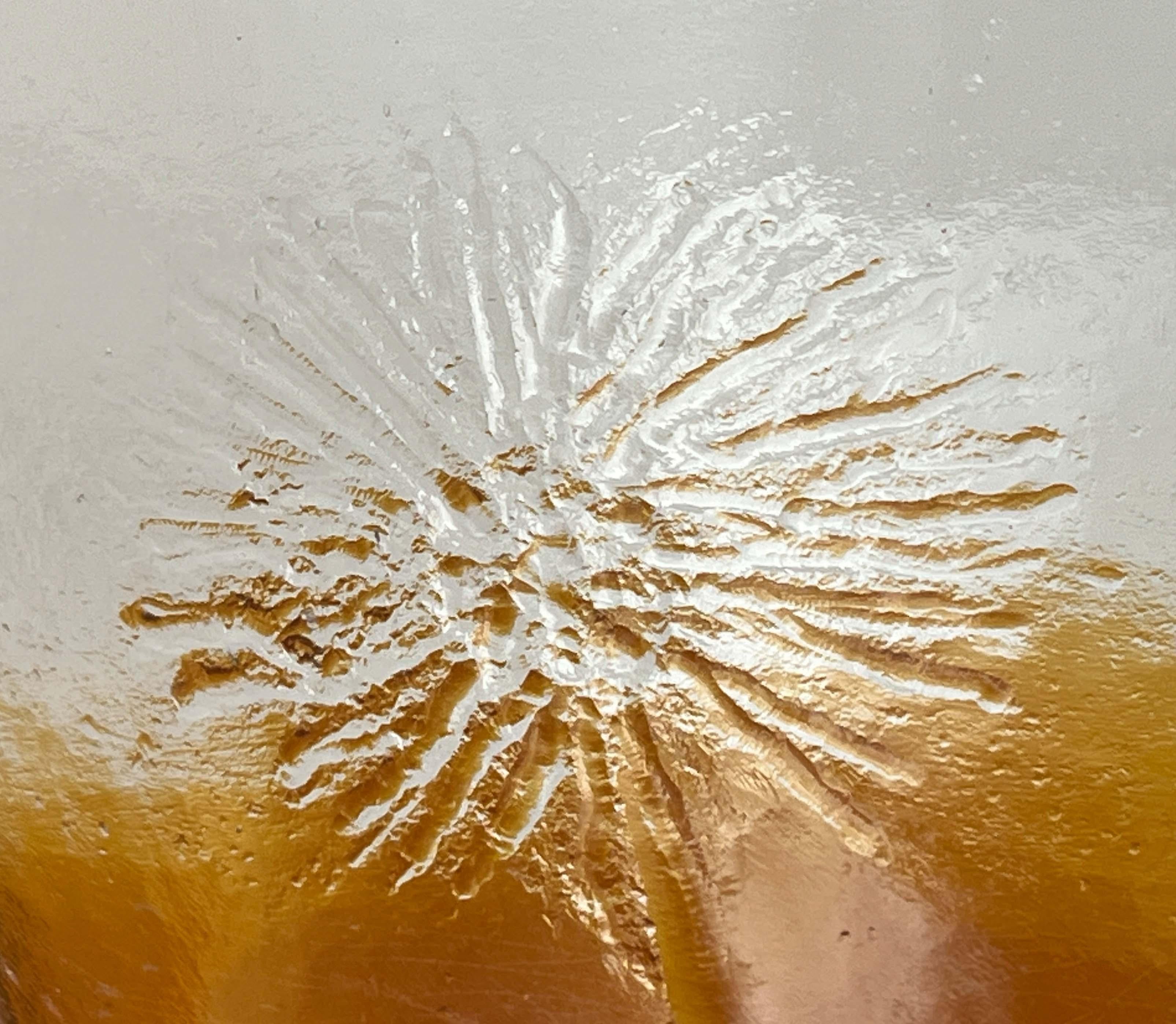 Gran cuenco de cristal moderno de mediados de siglo con diseño floral de Humppila, Finlandia en venta 9