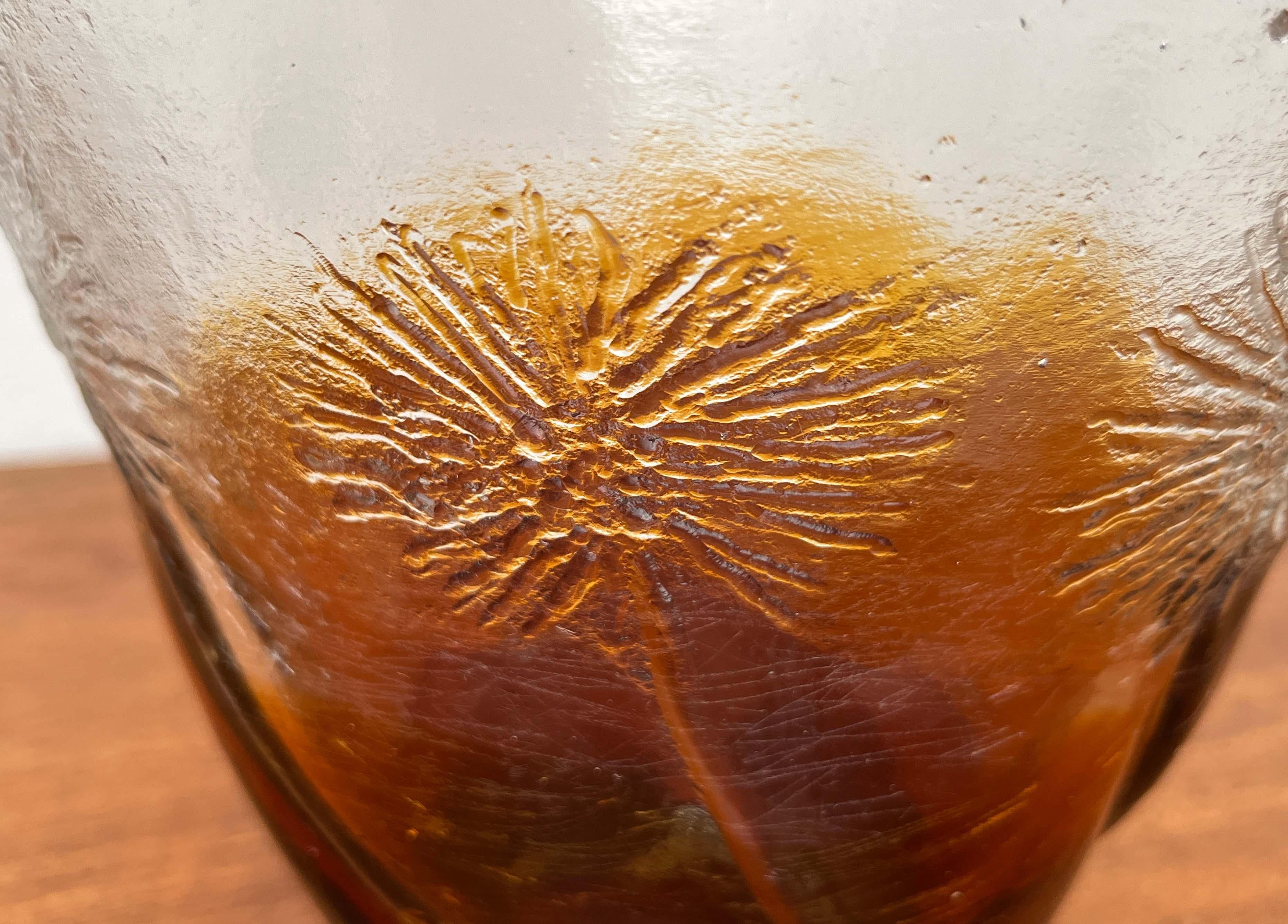 Gran cuenco de cristal moderno de mediados de siglo con diseño floral de Humppila, Finlandia en venta 10