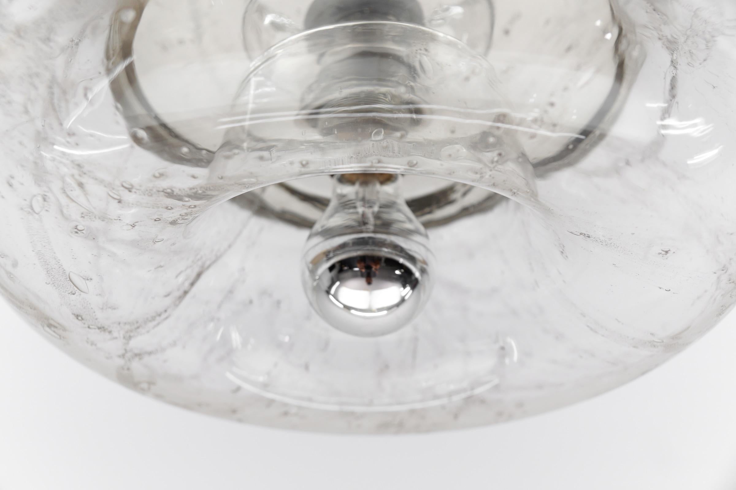 Grande lampe murale ou plafonnier Donut en verre moderne du milieu du siècle, Allemagne, années 1960 en vente 3