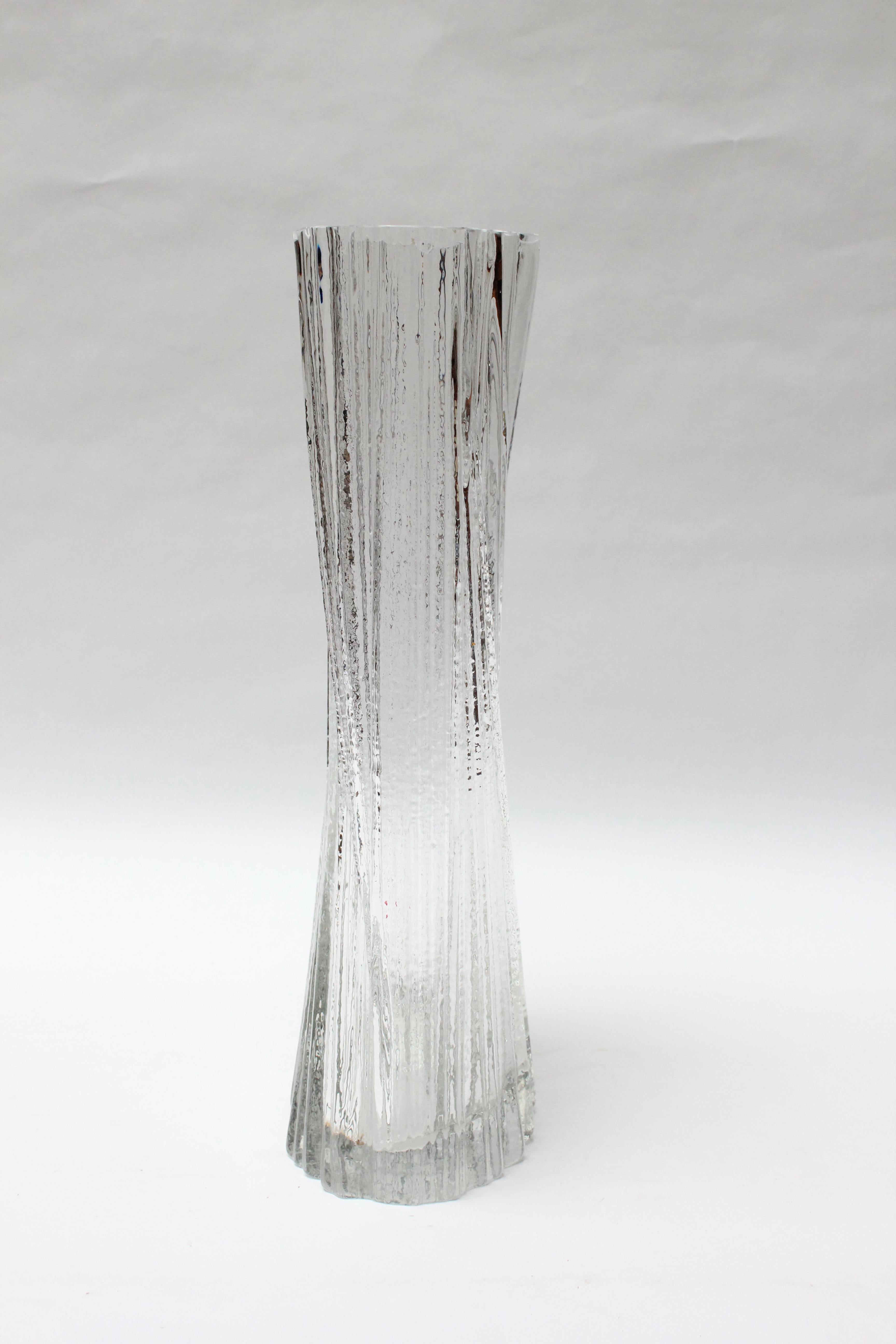 Scandinavian Modern Large Mid-Century Modern Glass Vase by Tapio Wirkkala For Sale