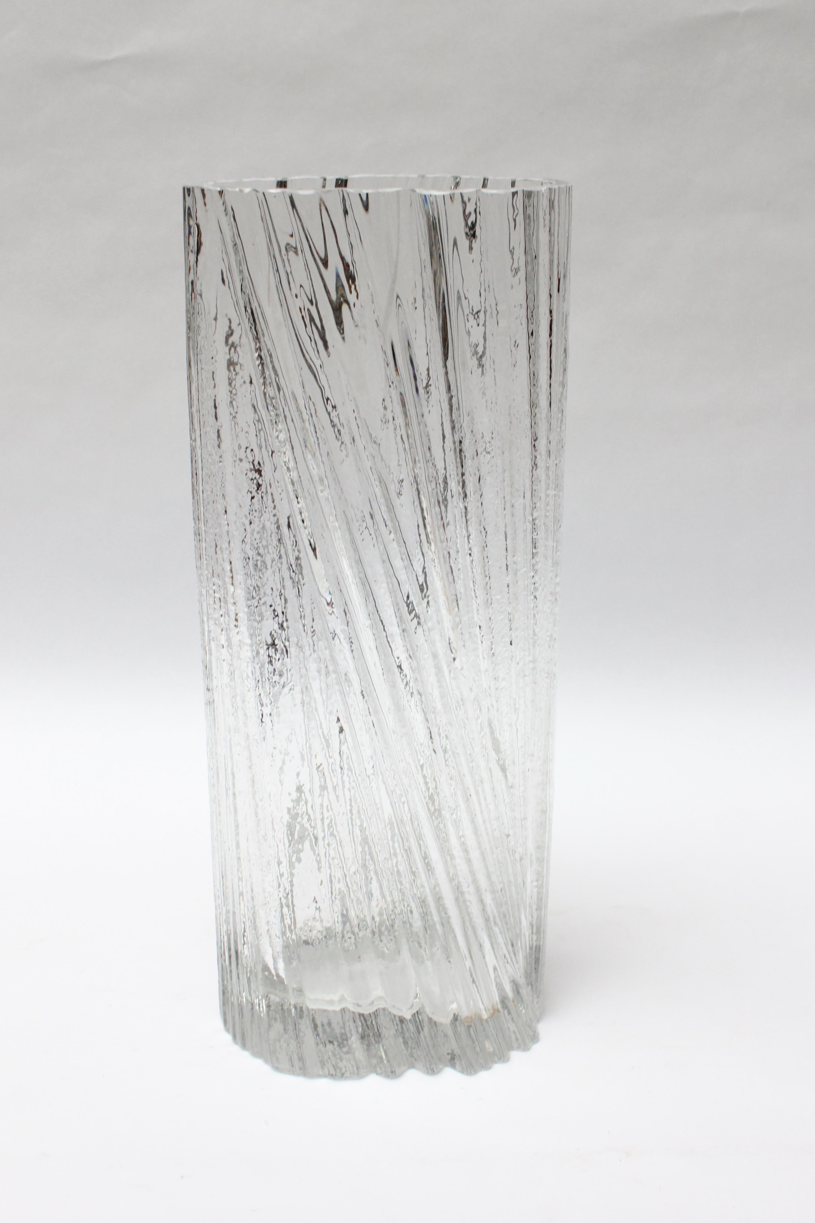 Tedesco Vaso di vetro grande in stile Mid-Century Modern di Tapio Wirkkala in vendita