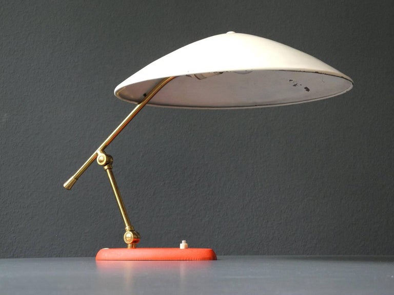 Large Mid-Century Modern Italian Metal Table Lamp with Two Joints For Sale  at 1stDibs