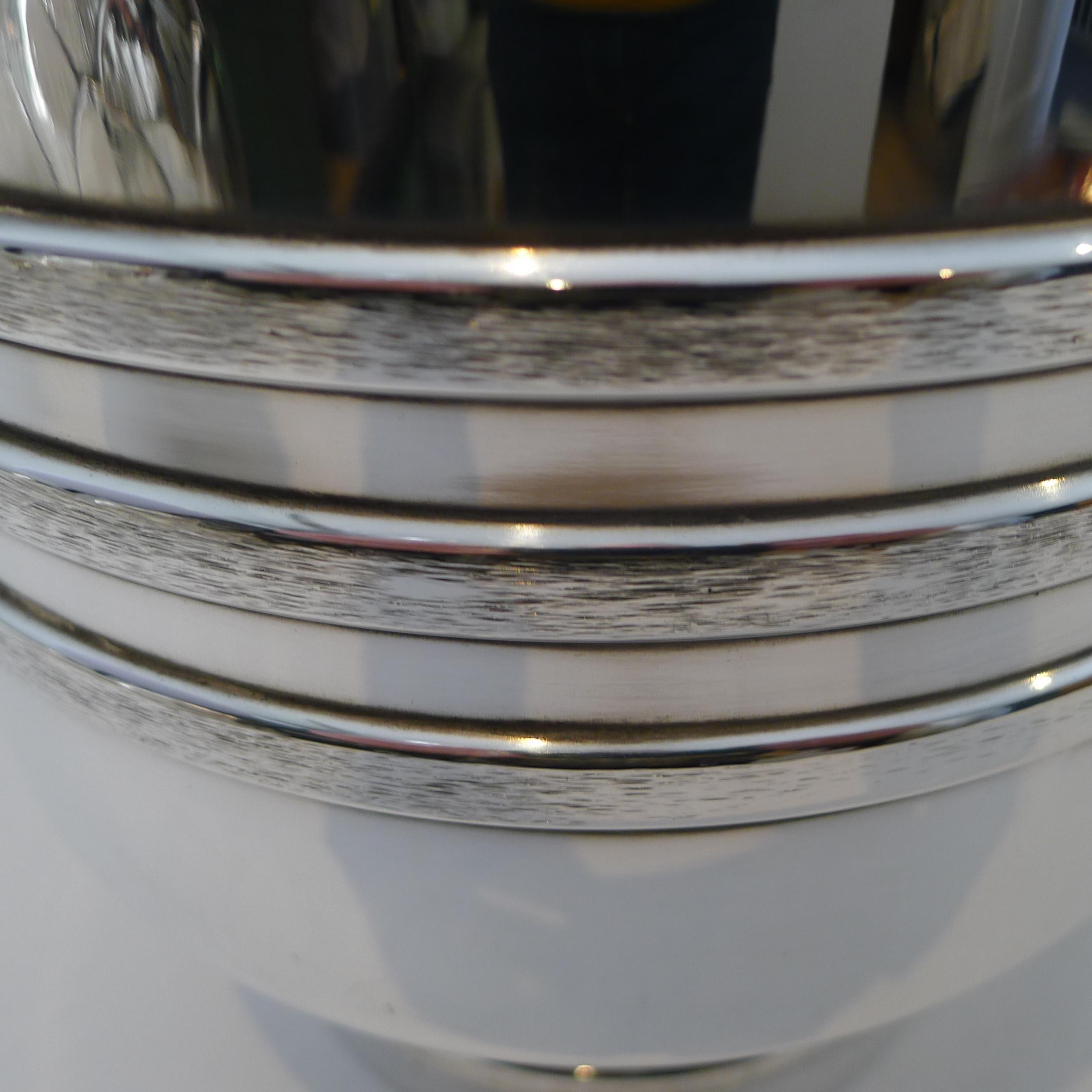 Late 20th Century Large Mid-Century Modern Italian Silver Plated Ice Bucket, circa 1970 For Sale