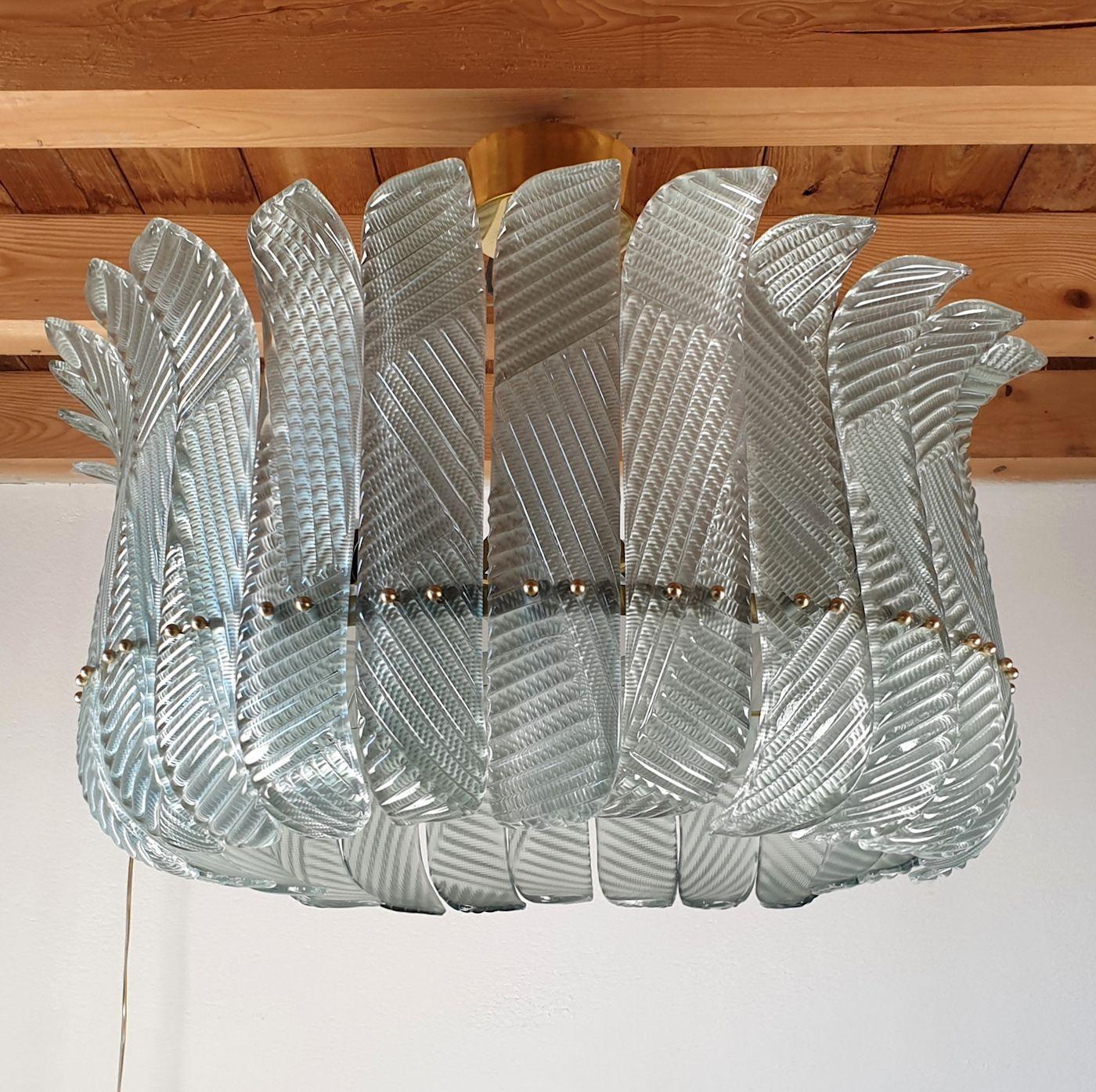 Mid-Century Modern Large green Murano glass chandelier, Italy For Sale