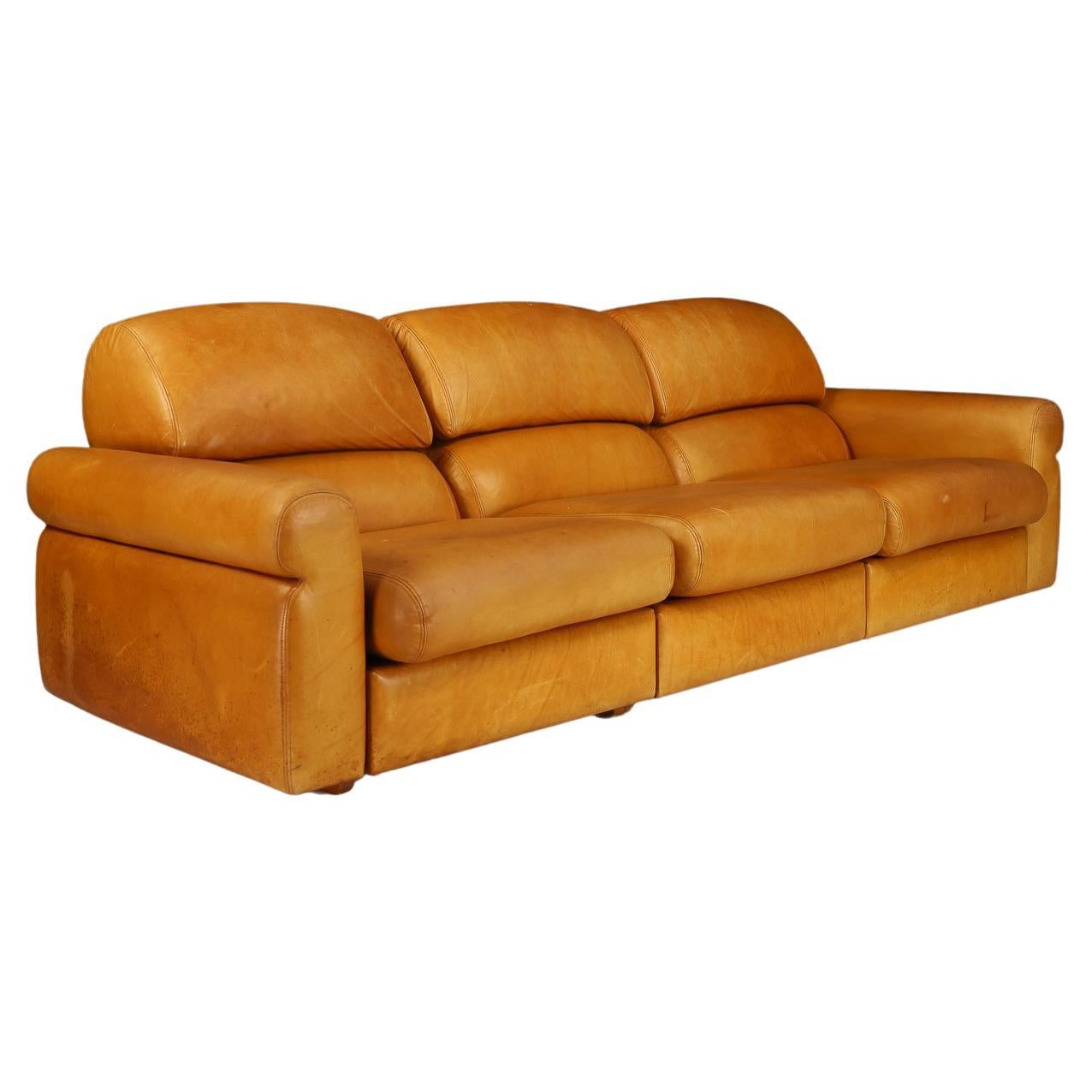 Large Mid-Century Modern Lounge Sofa in Cognac Leather, Italy 1960s