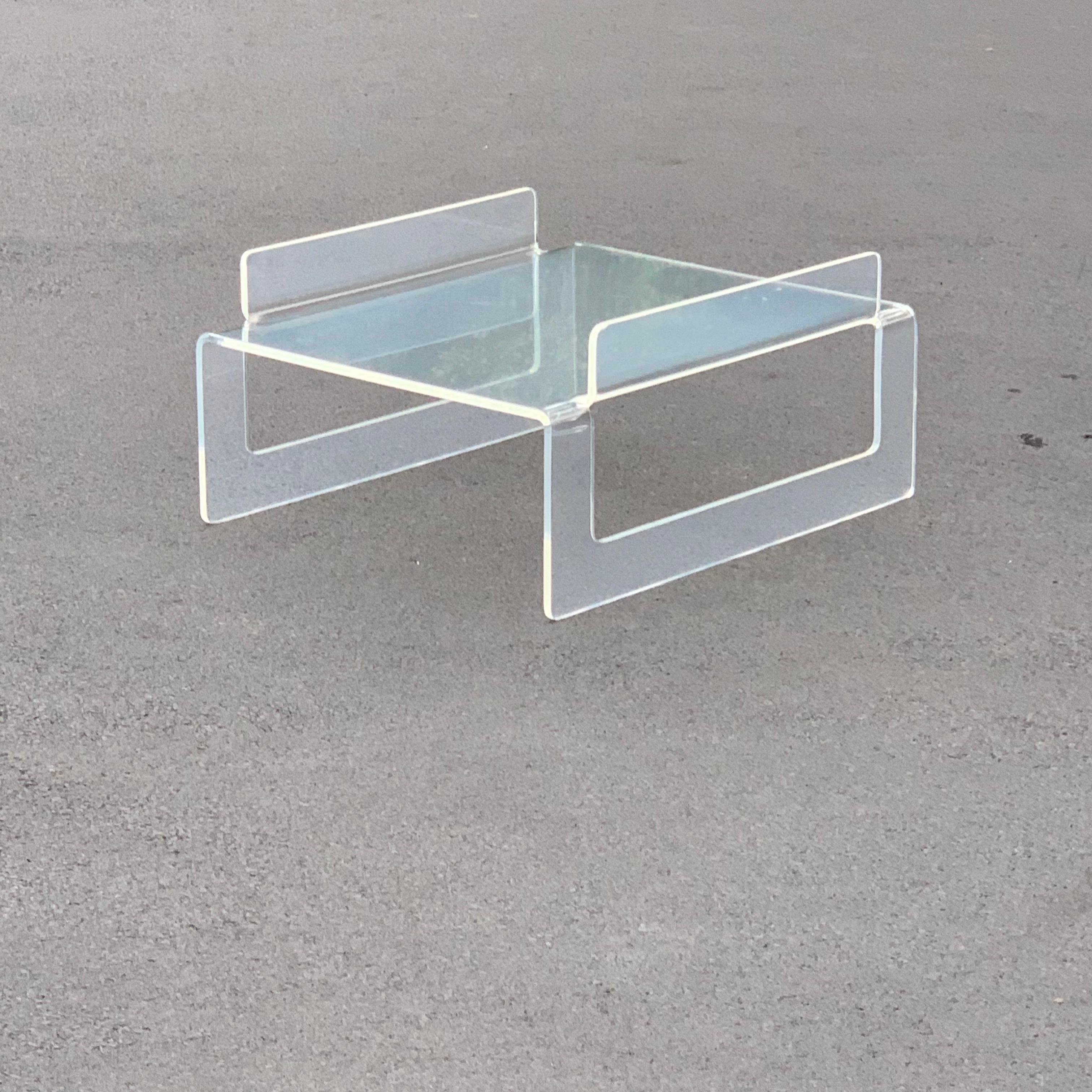 20th Century Large Mid-Century Modern Lucite Waterfall Ottoman Or Foot Stool For Sale