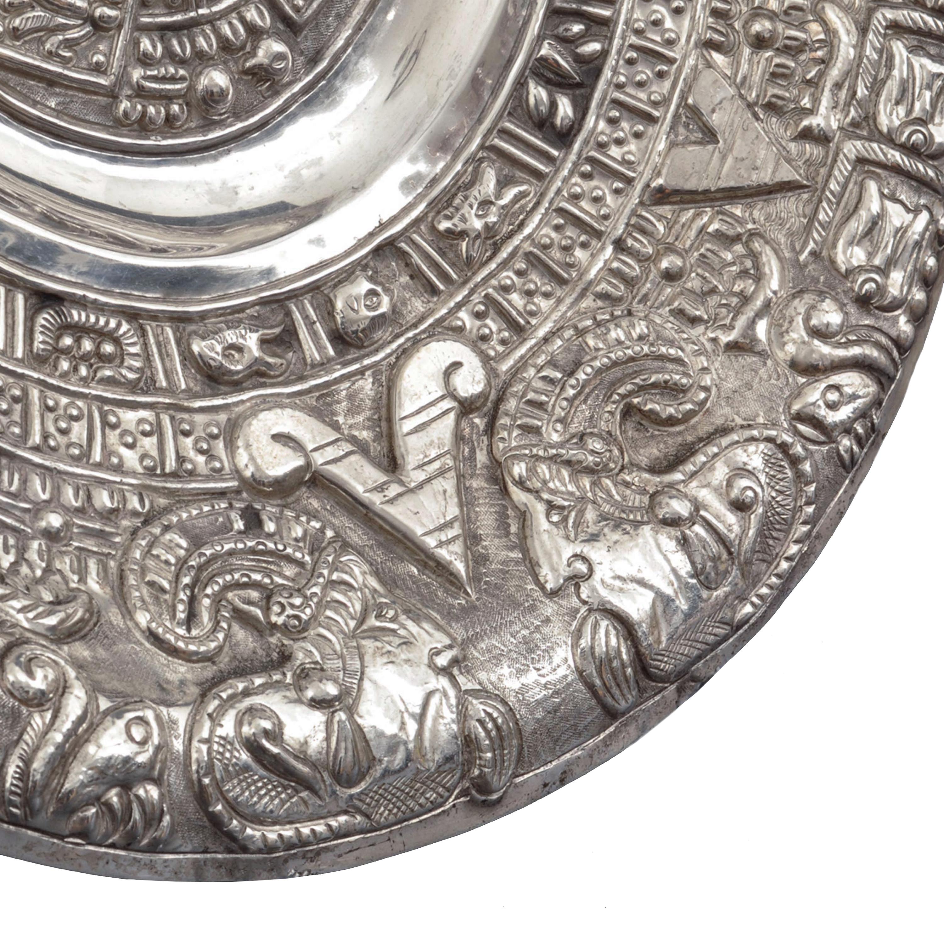 Large Mid-Century Modern Mexican Sterling Silver Aztec Calendar Wall Charger In Good Condition For Sale In Portland, OR