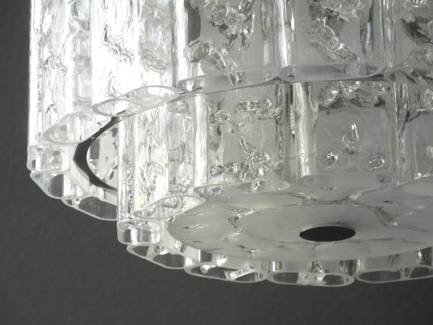 Large Mid-Century Modern Modernist Doria Crystal Glass Chandelier In Good Condition For Sale In München, DE