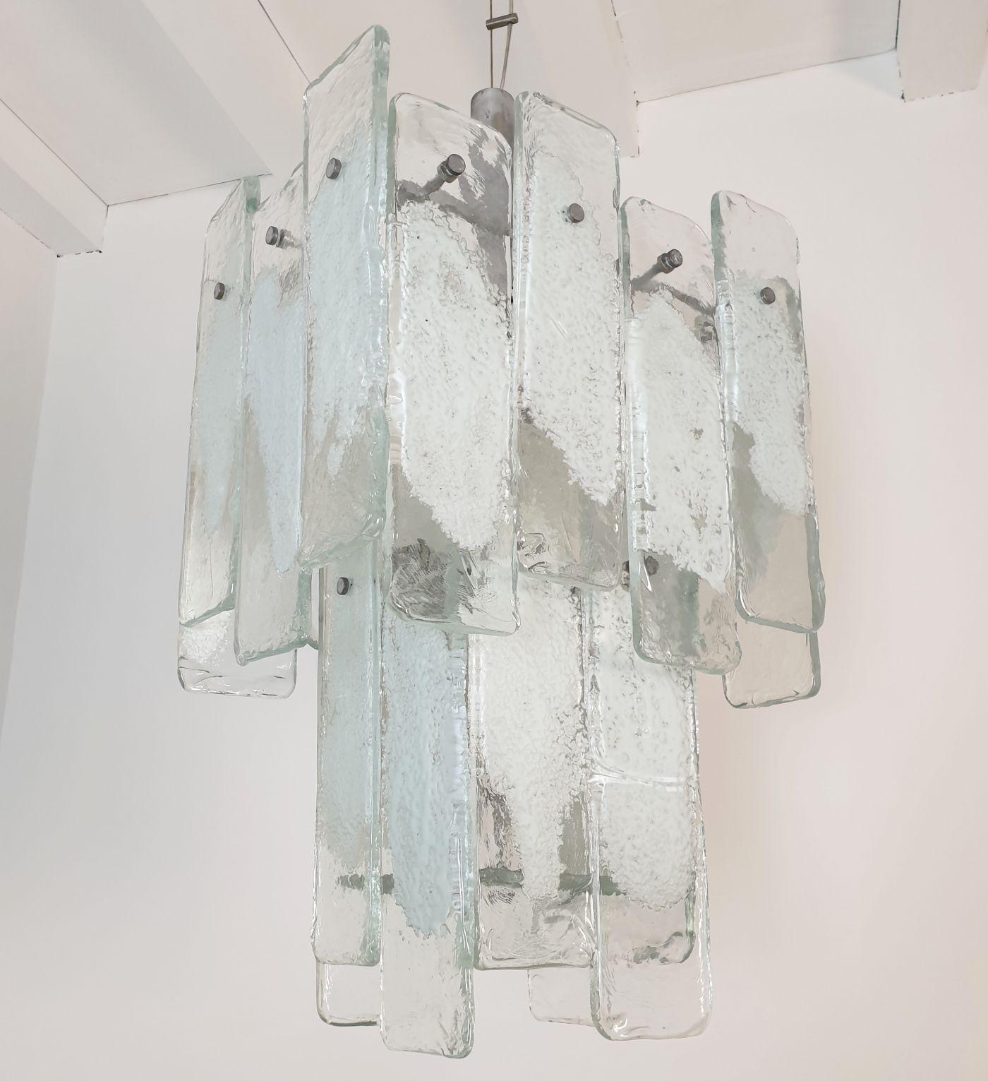 Late 20th Century White Murano glass chandelier by Mazzega For Sale
