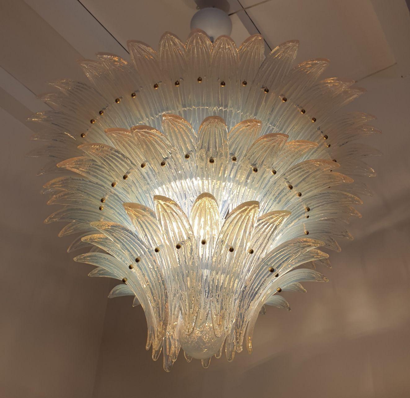 Late 20th Century Murano glass Palmette Chandelier, Italy For Sale
