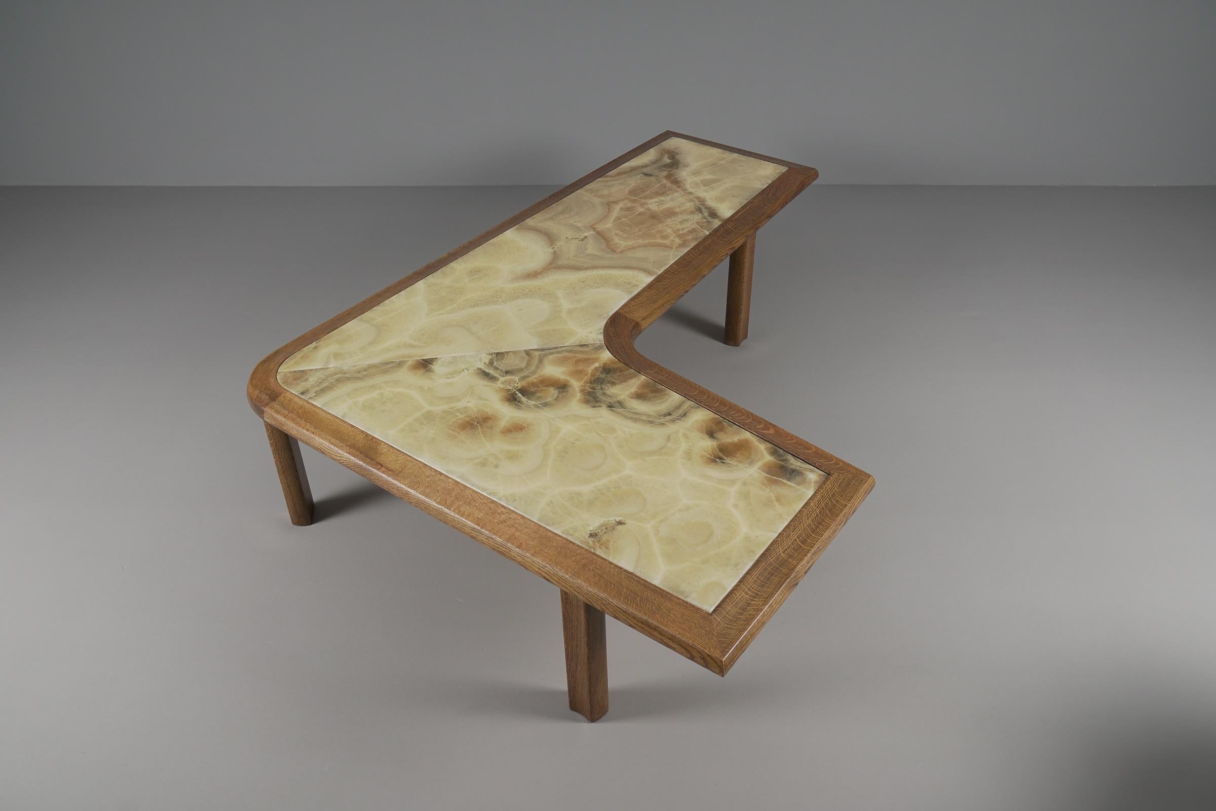 Italian Large Mid-Century Modern Oak and Onyx Bumerang Coffee Table, 1960s For Sale