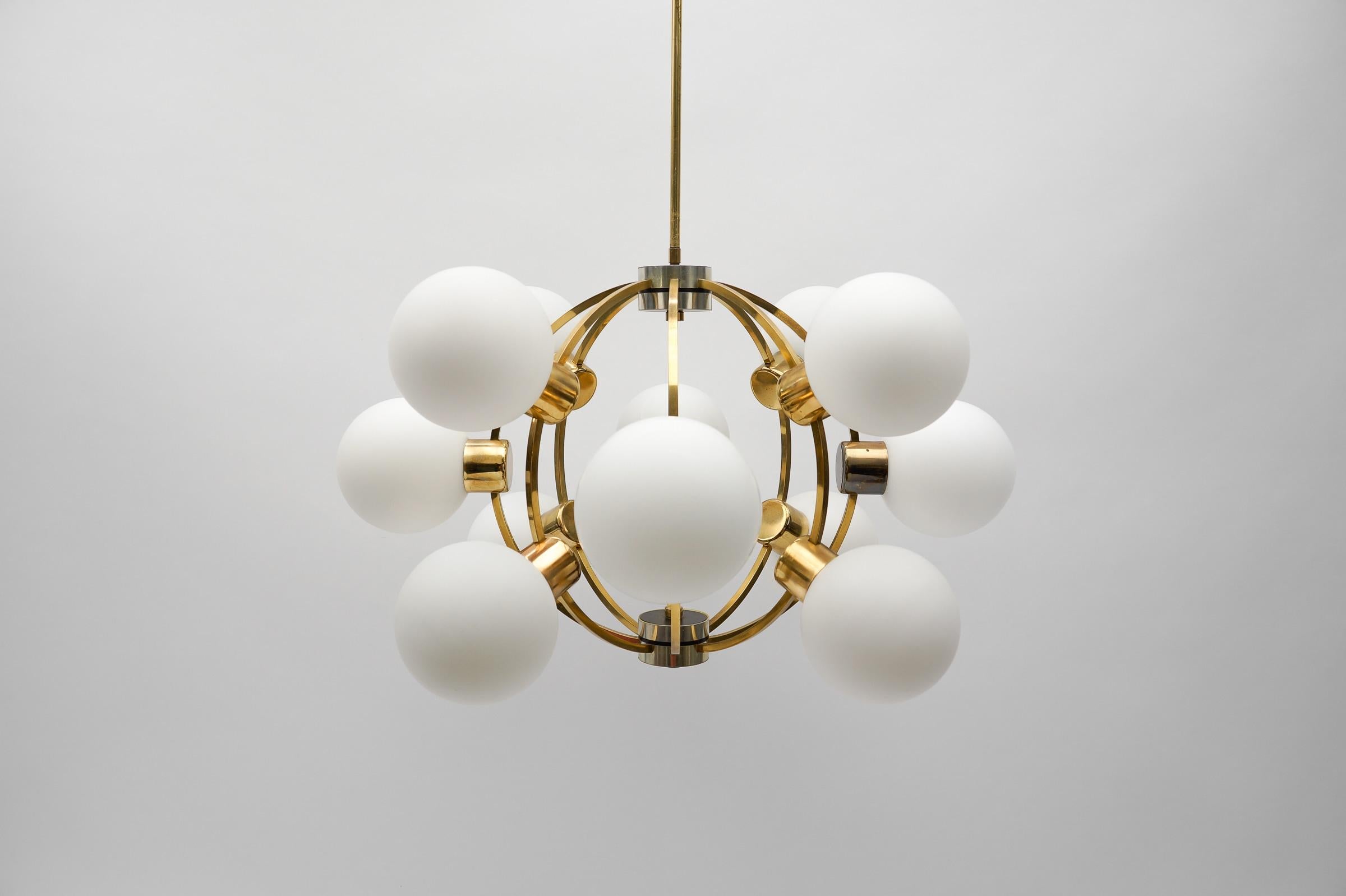 Large Mid-Century Modern Orbit or Sputnik Lamp with 12 Opaline Glass Balls For Sale 9