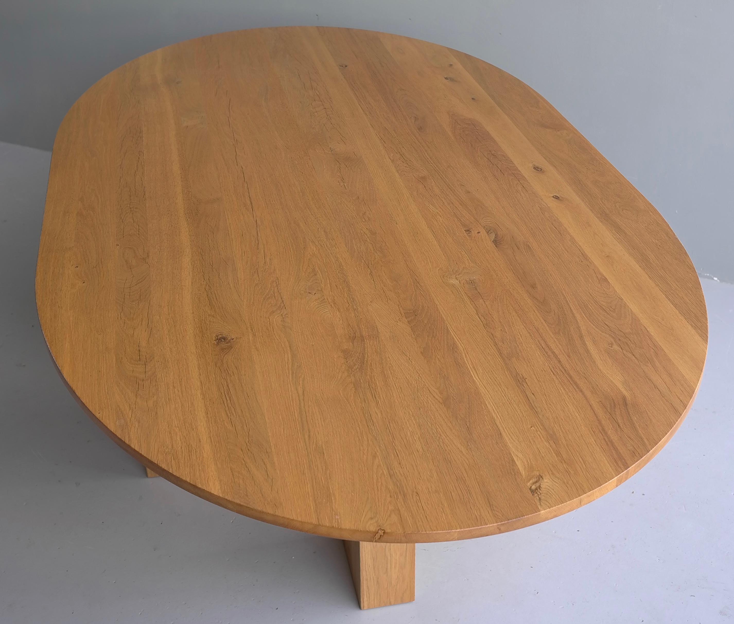 Large Mid-Century Modern Oval Oak European Dining table 7
