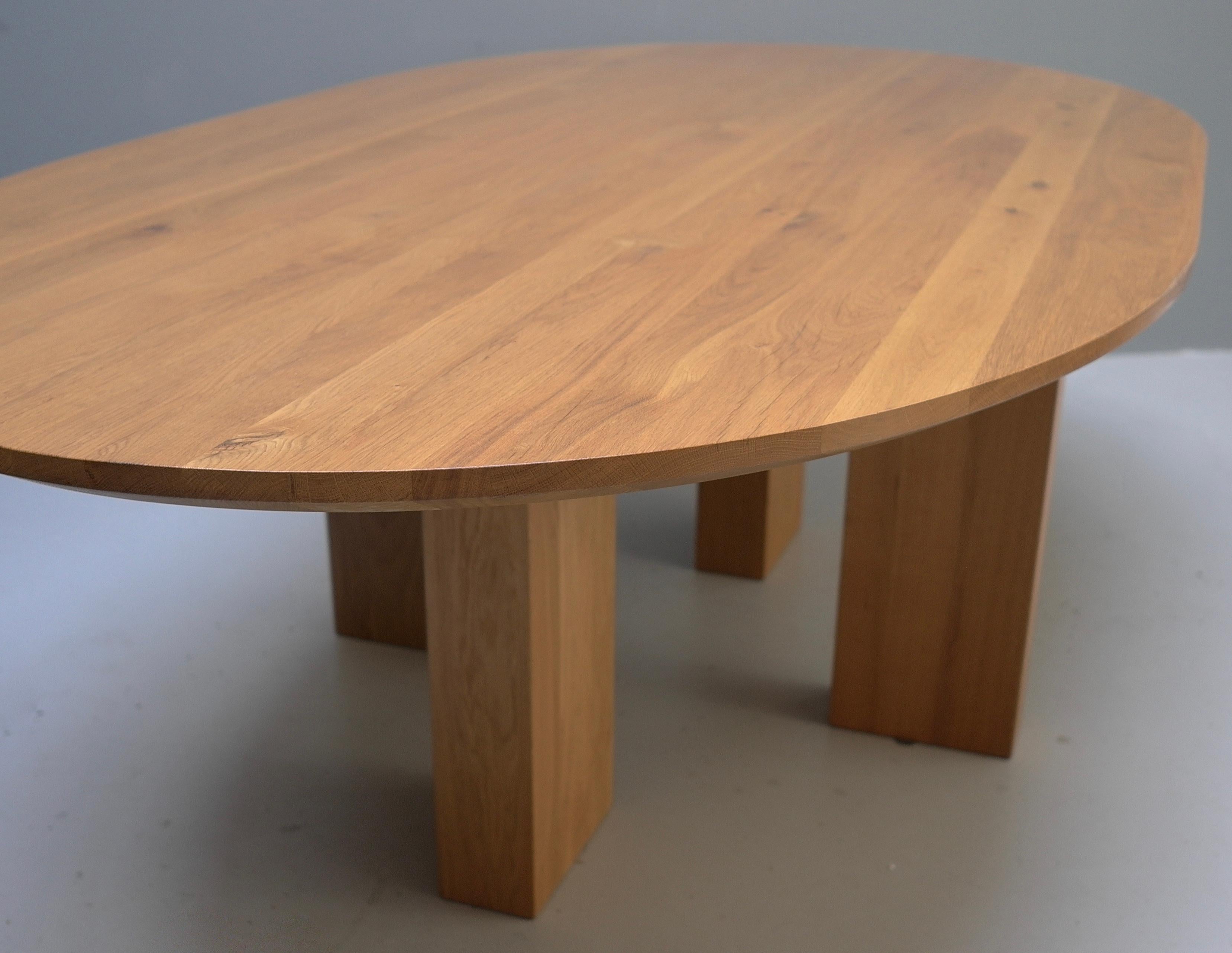 Large Mid-Century Modern Oval Oak European Dining table 10