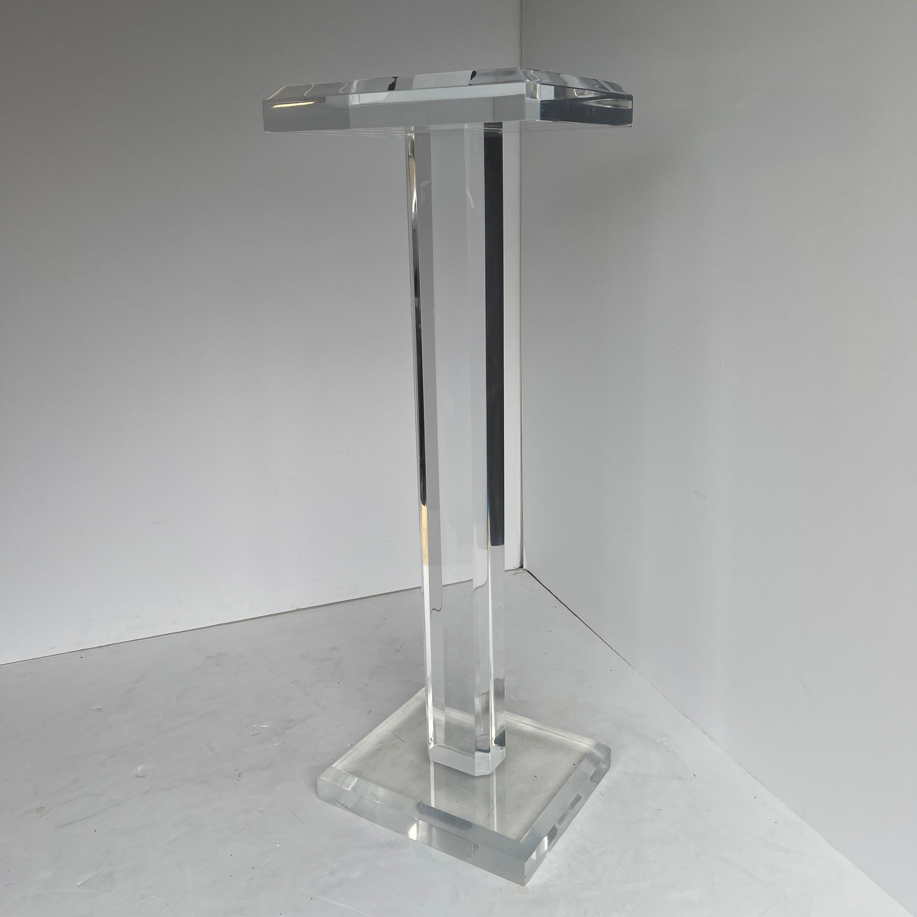 Large Mid-Century Modern Pedestal Table in Thick Lucite 1