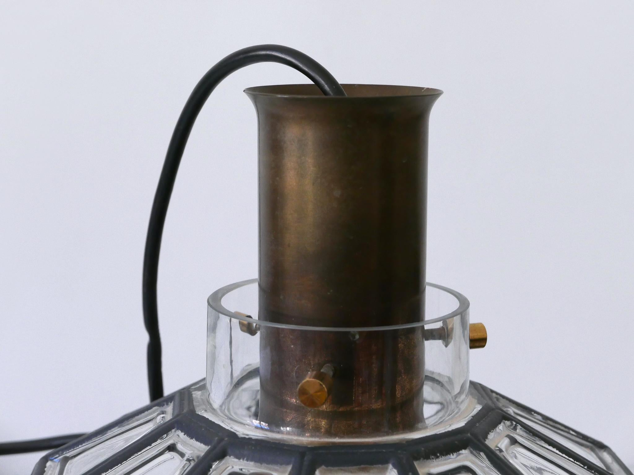 Grande lampada a sospensione moderna di metà secolo di Glashütte Limburg, Germania, anni '60 in vendita 8