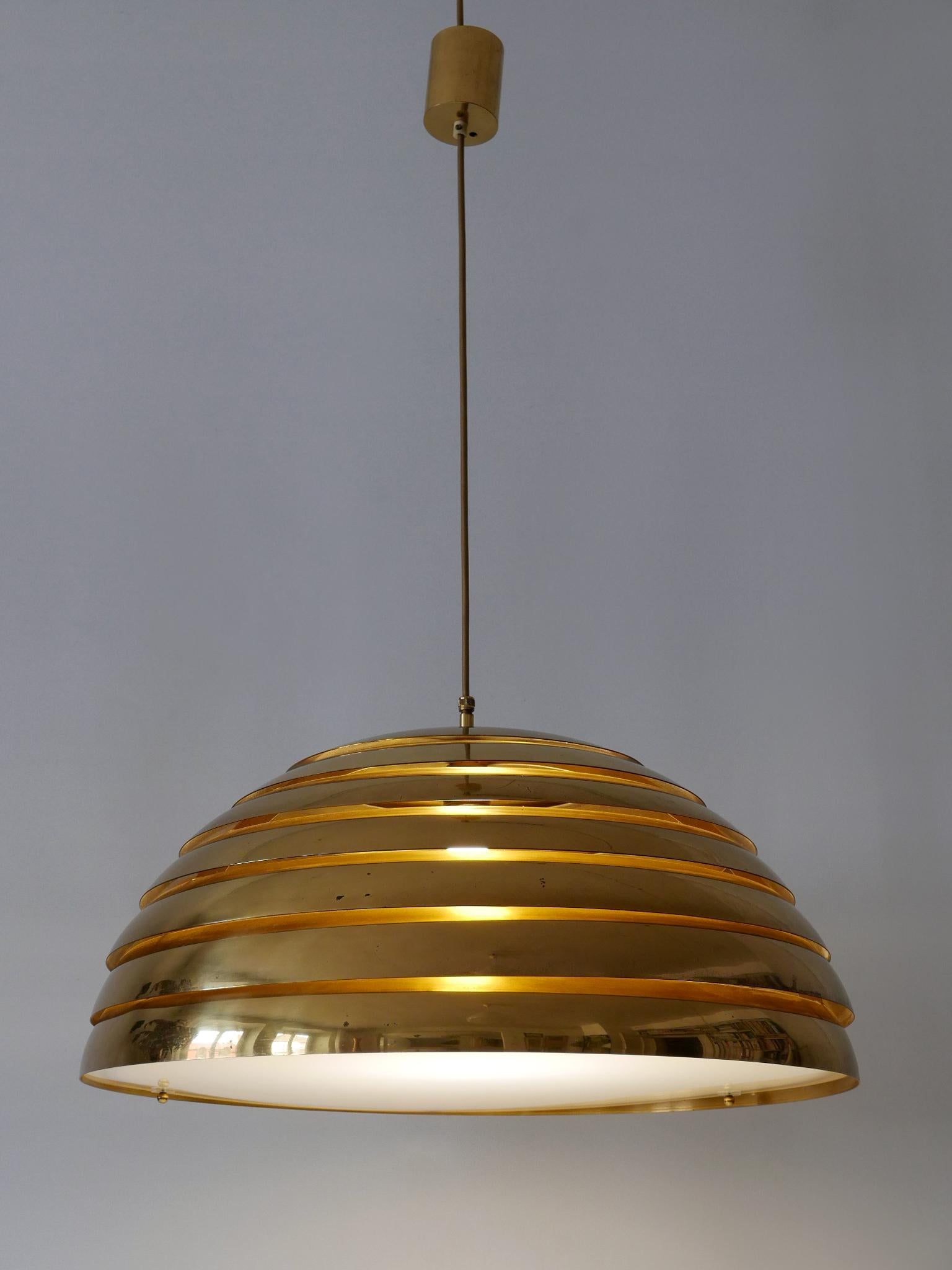Large Mid-Century Modern Pendant Lamp by Vereinigte Werkstätten Germany 1960s For Sale 7