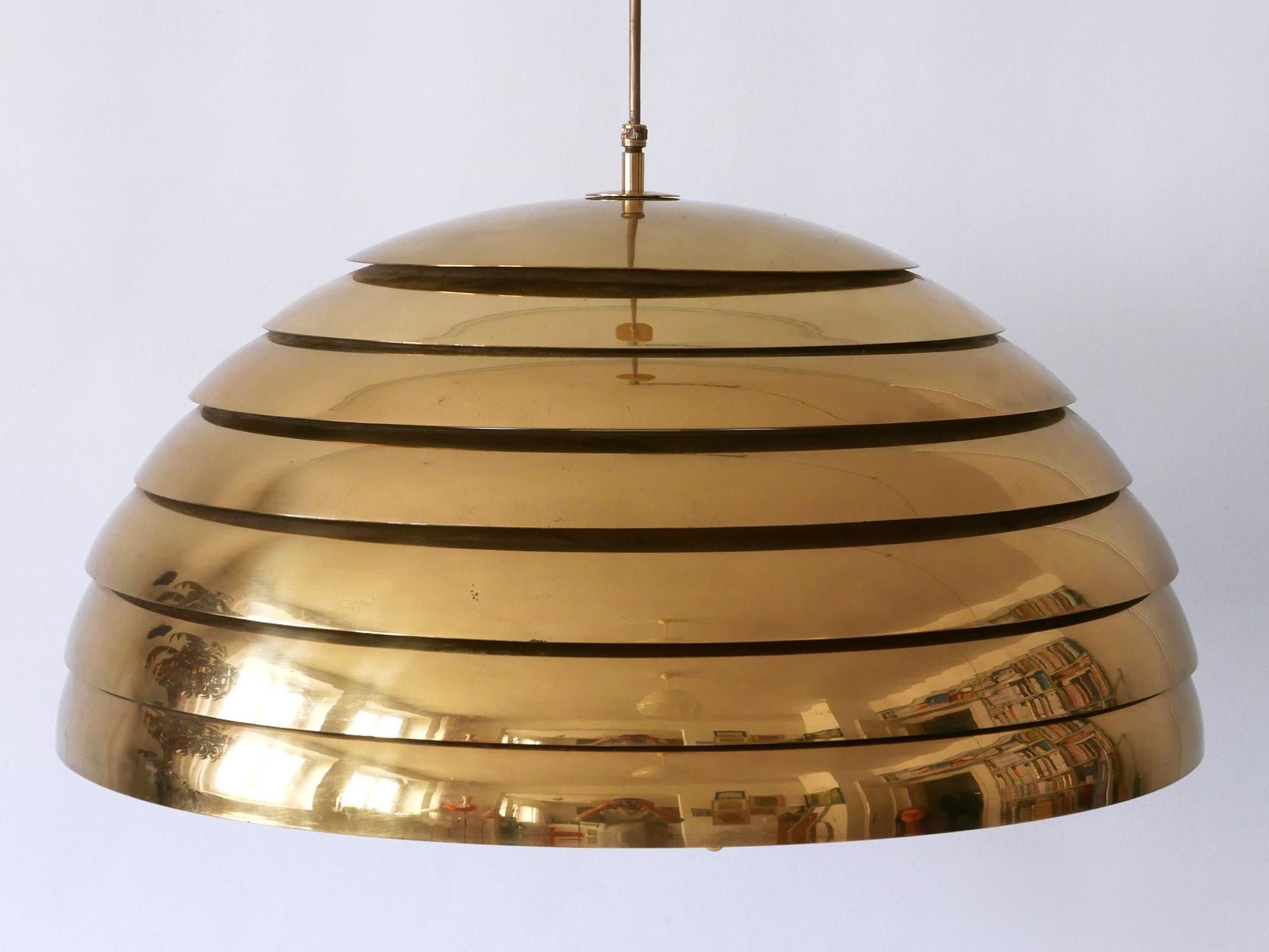 Large Mid-Century Modern Pendant Lamp by Vereinigte Werkstätten Germany 1960s In Good Condition For Sale In Munich, DE