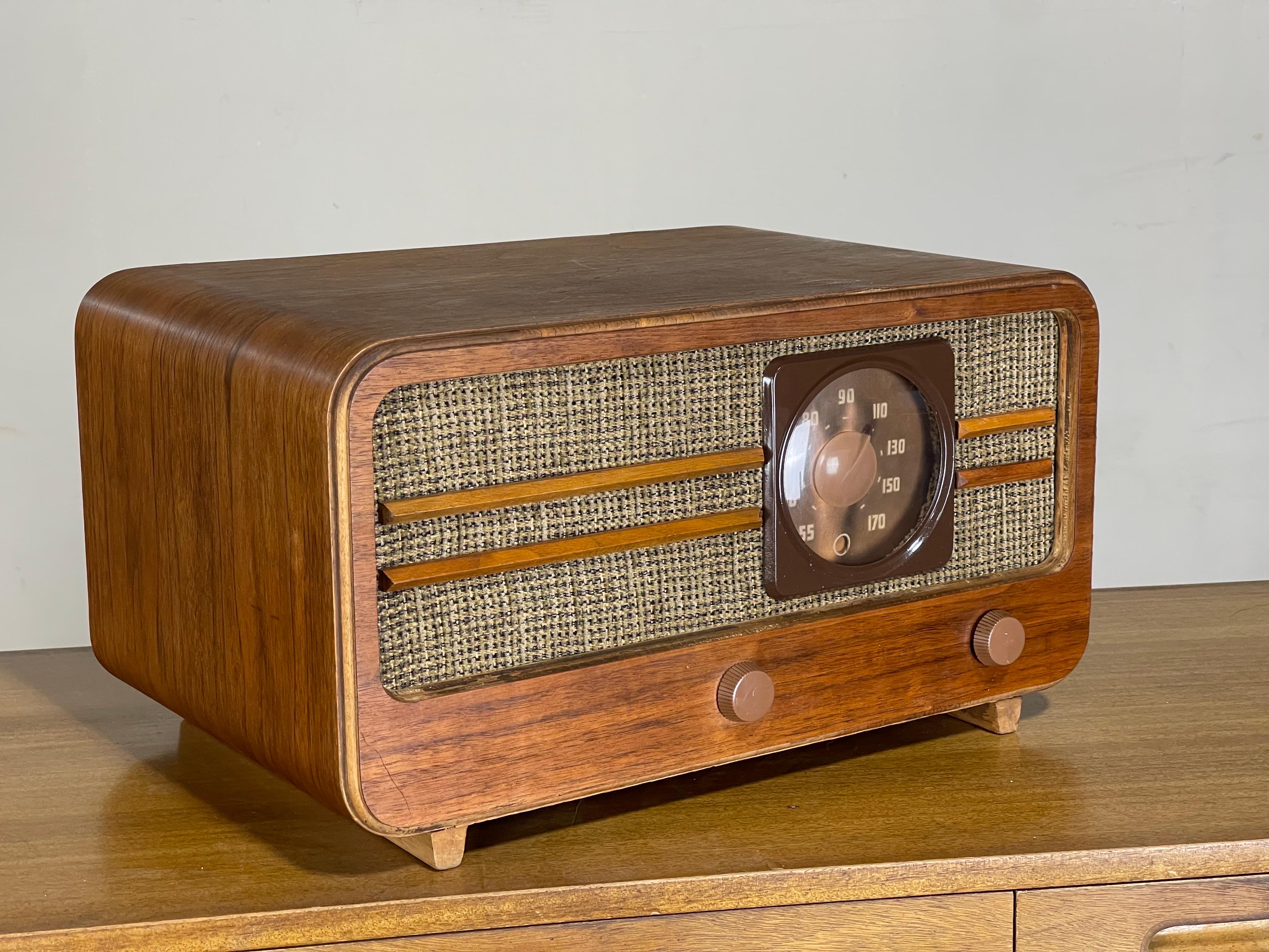 Mid-20th Century Large Mid-Century Modern Radio by General Electric 