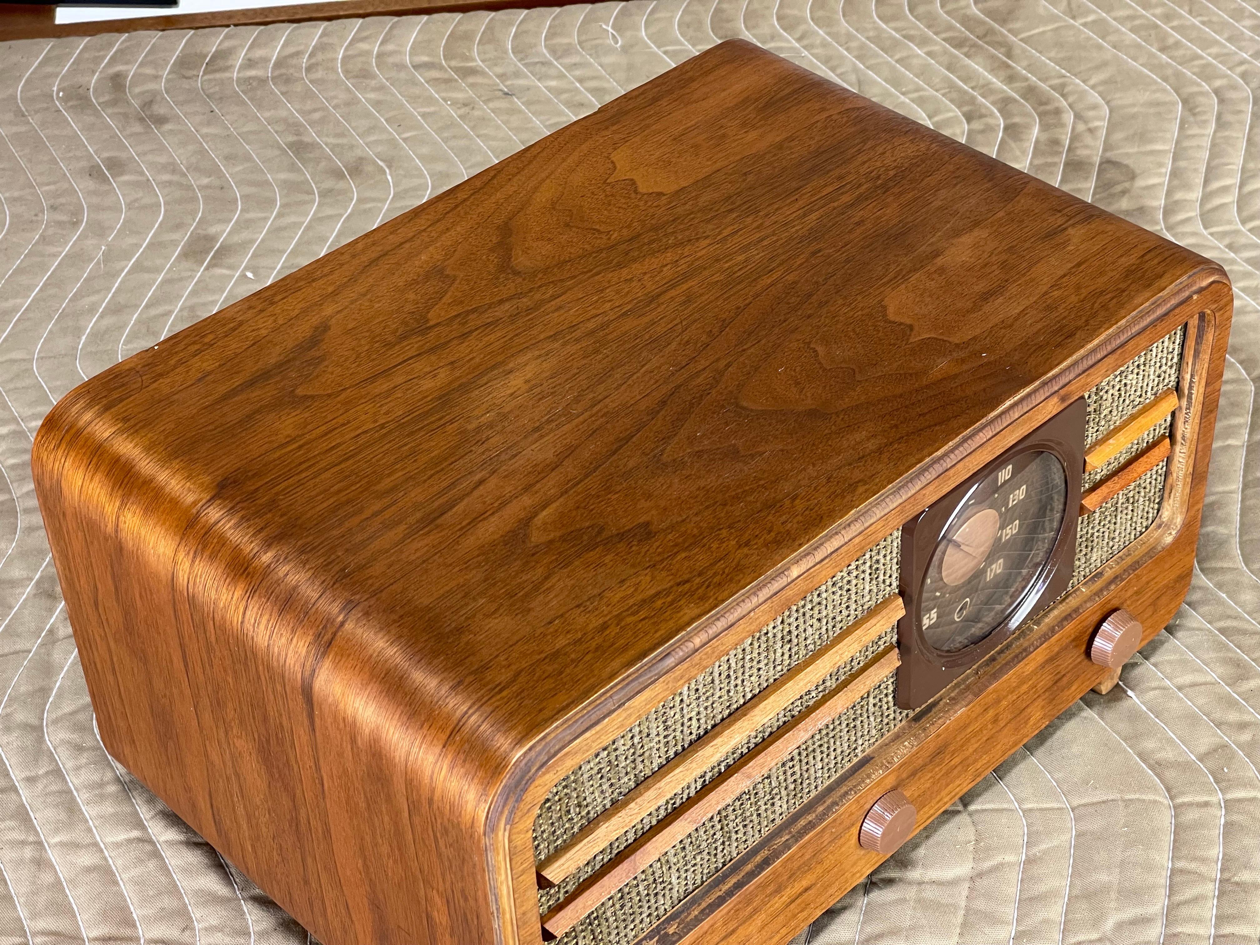 Large Mid-Century Modern Radio by General Electric  2