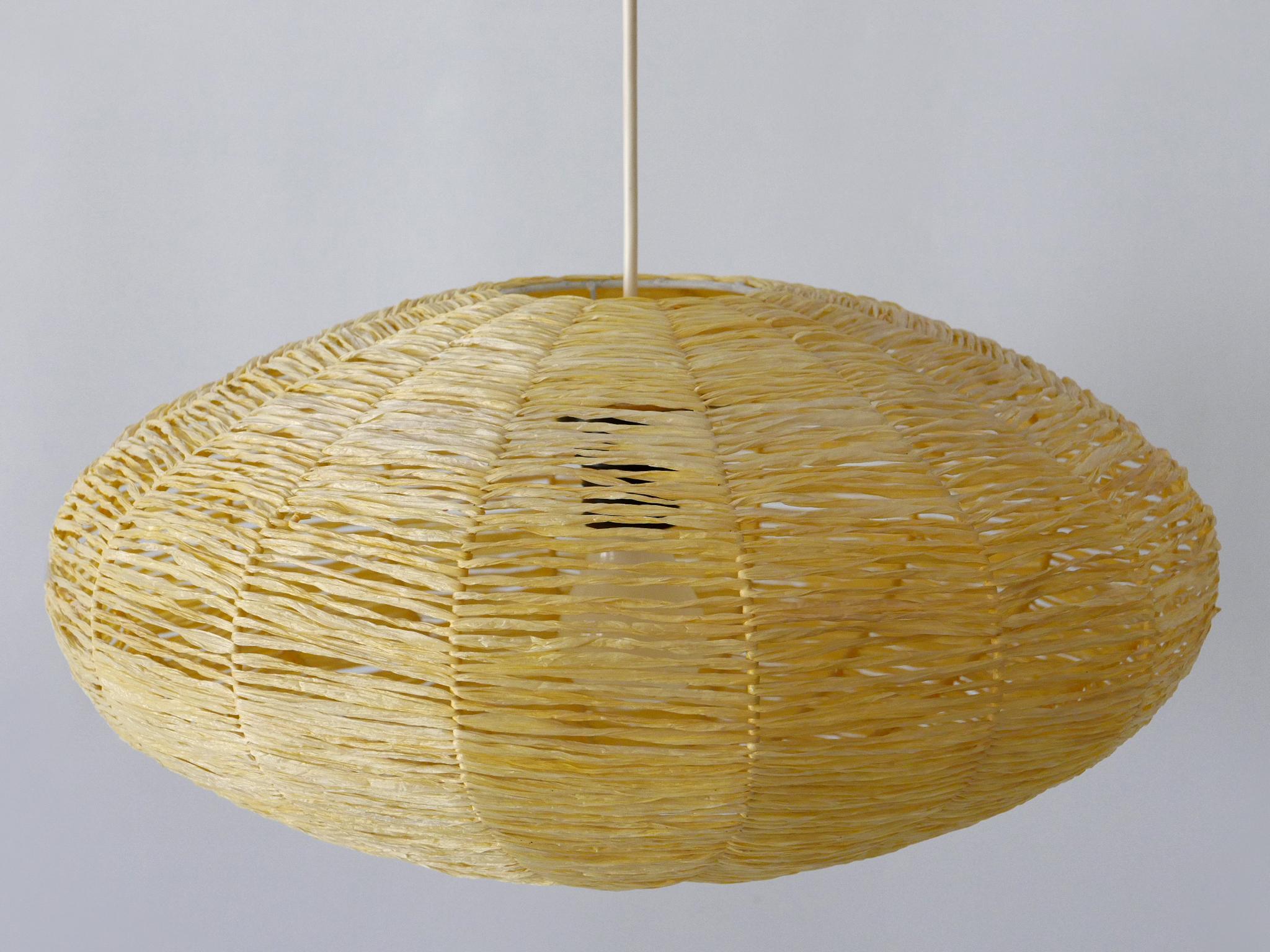Large Mid-Century Modern Raffia Bast Pendant Lamp or Hanging Light Germany 1970s In Good Condition For Sale In Munich, DE