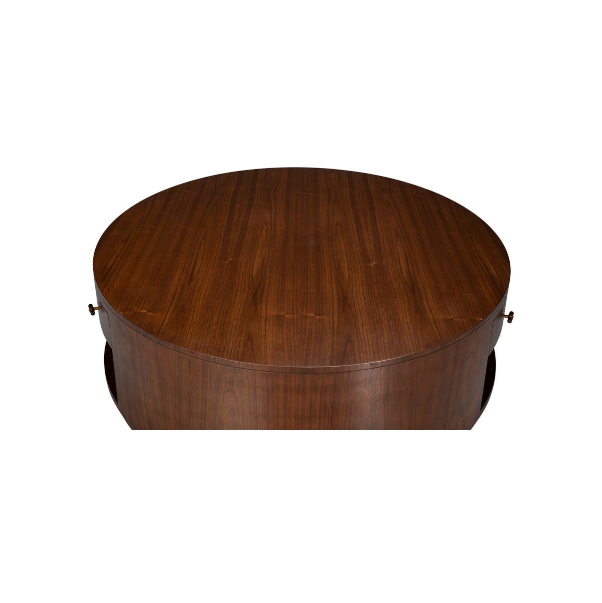 Large Mid-Century Modern Round Coffee Table In New Condition For Sale In Westwood, NJ