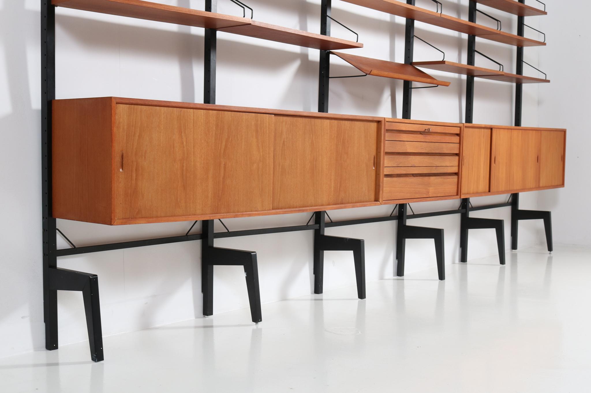 Large Mid-Century Modern Royal Free Standing Wall Unit by Poul Cadovius, 1960s 1